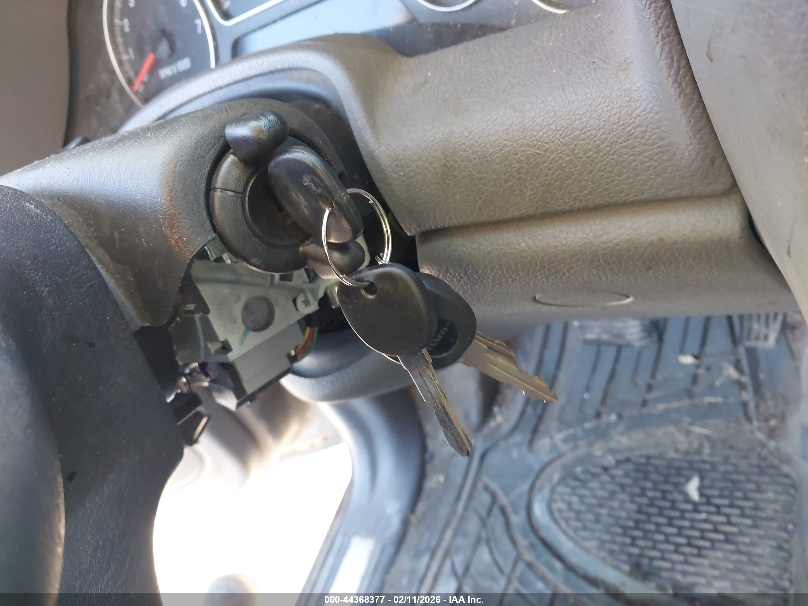 GMC ENVOY image 11