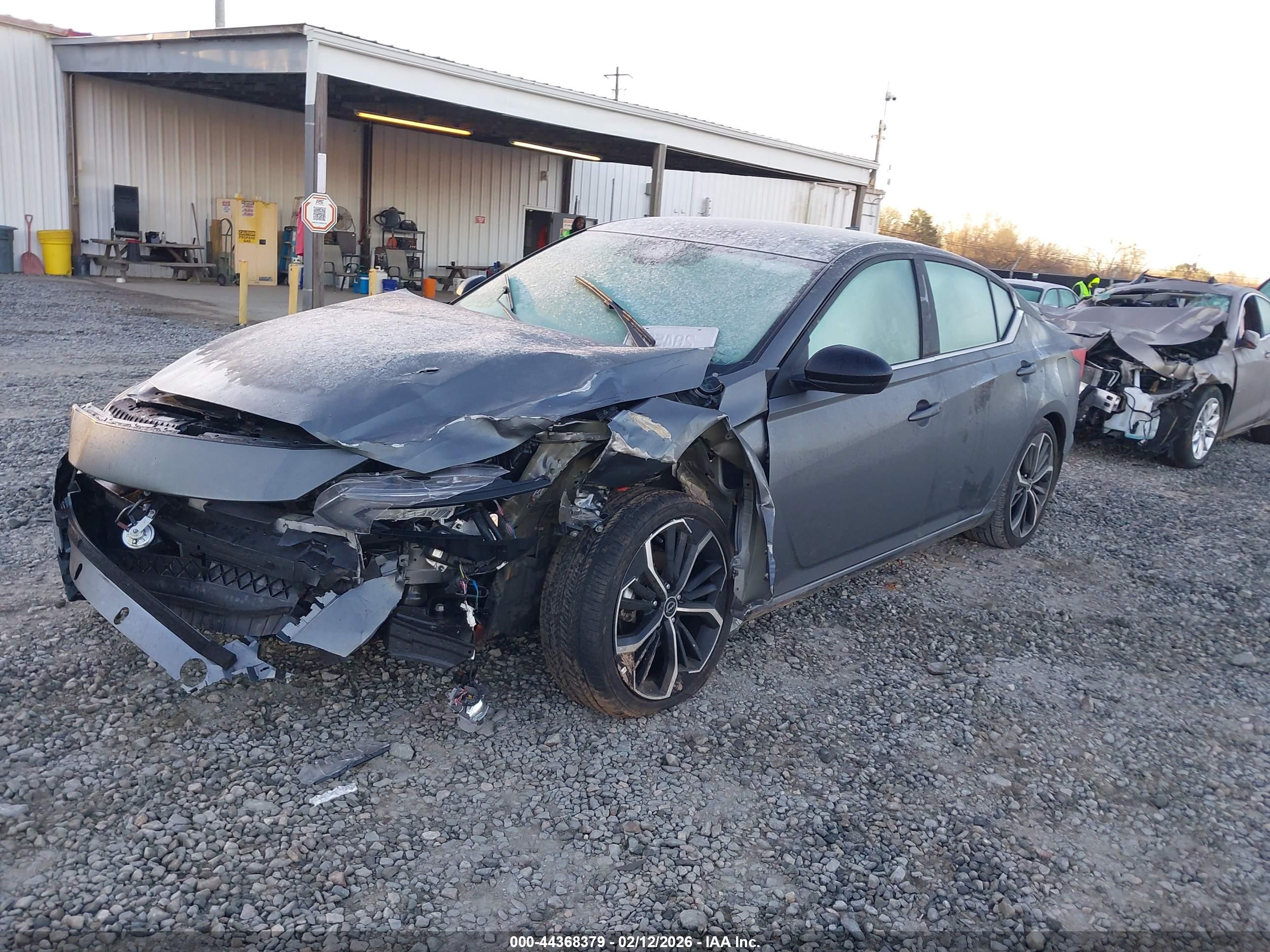 NISSAN ALTIMA image 2