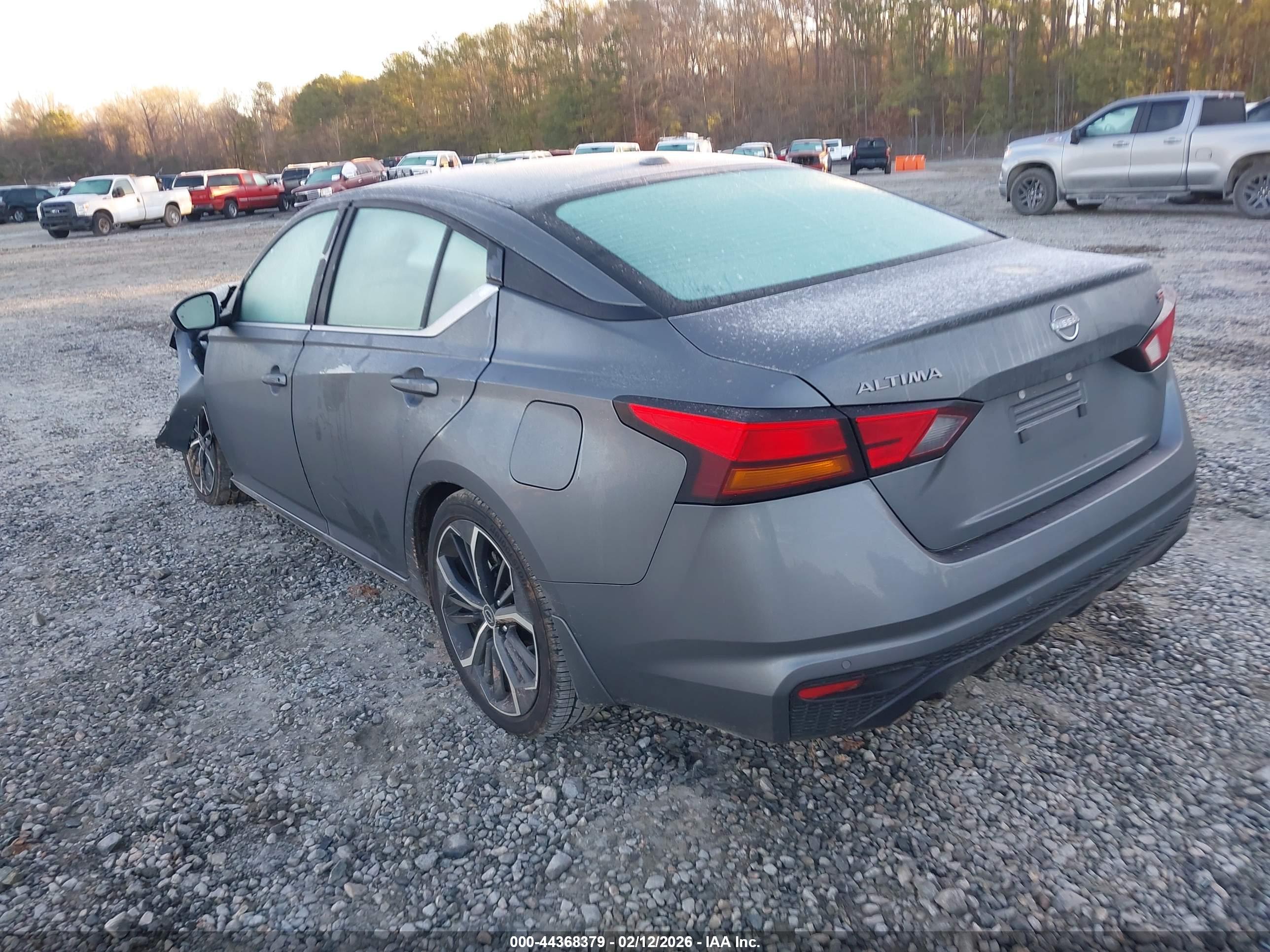 NISSAN ALTIMA image 3