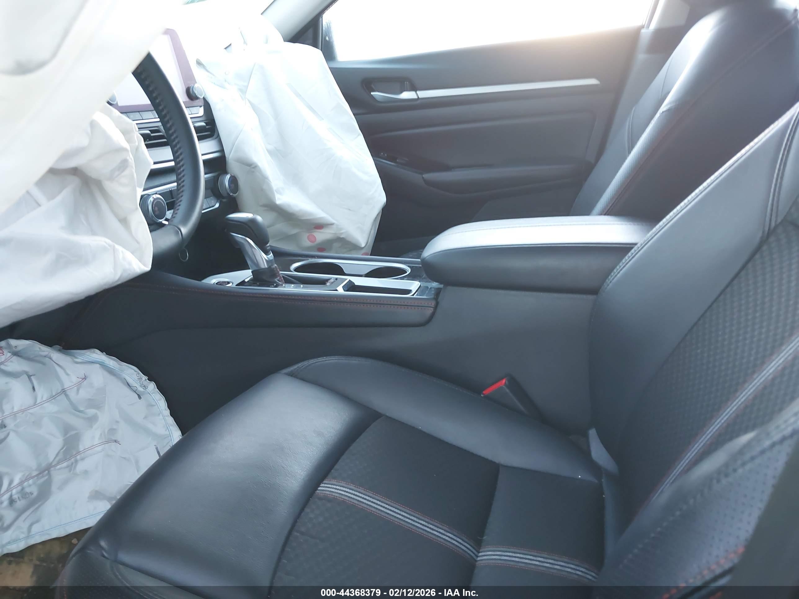 NISSAN ALTIMA image 5