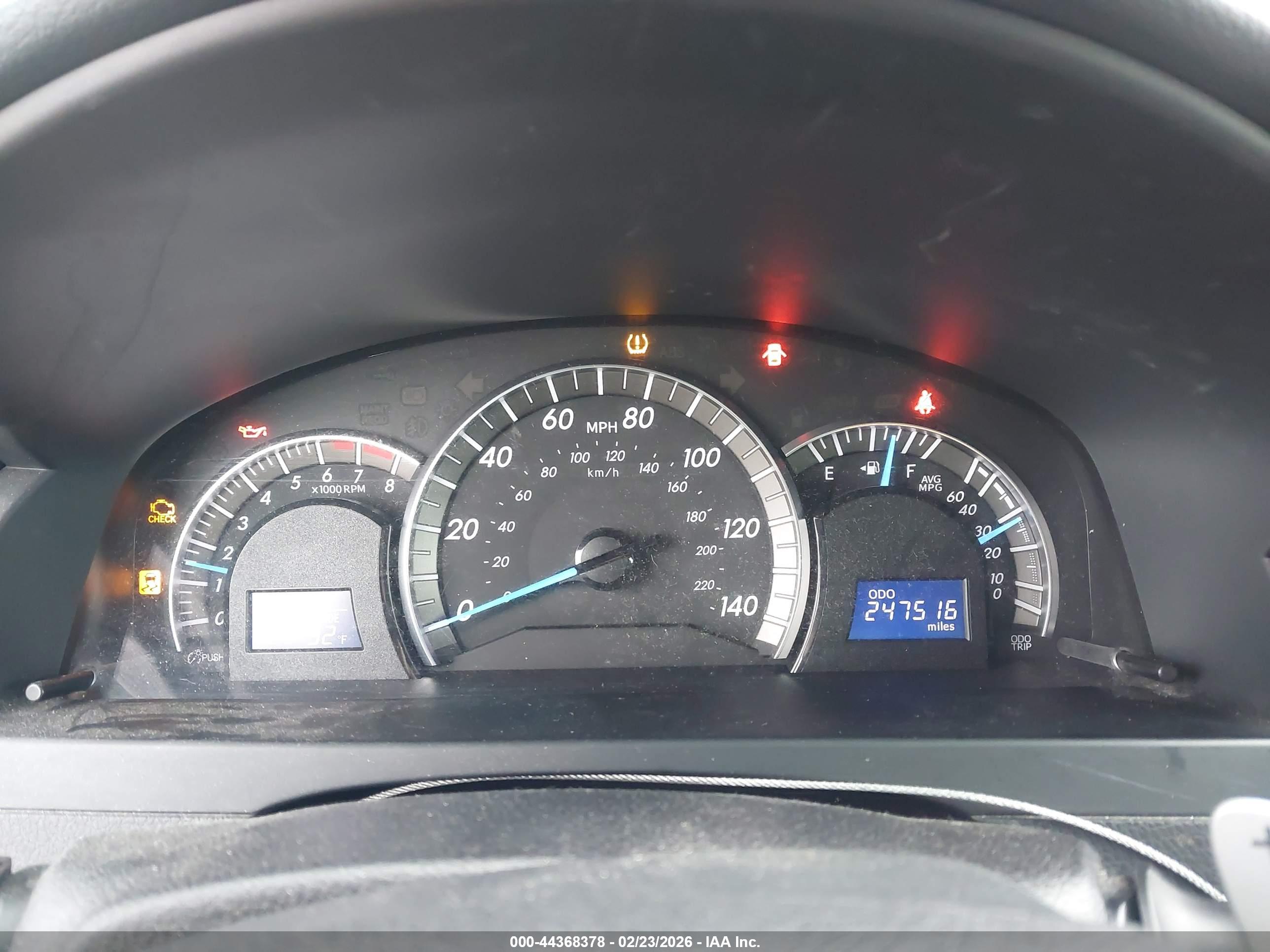 TOYOTA CAMRY image 7