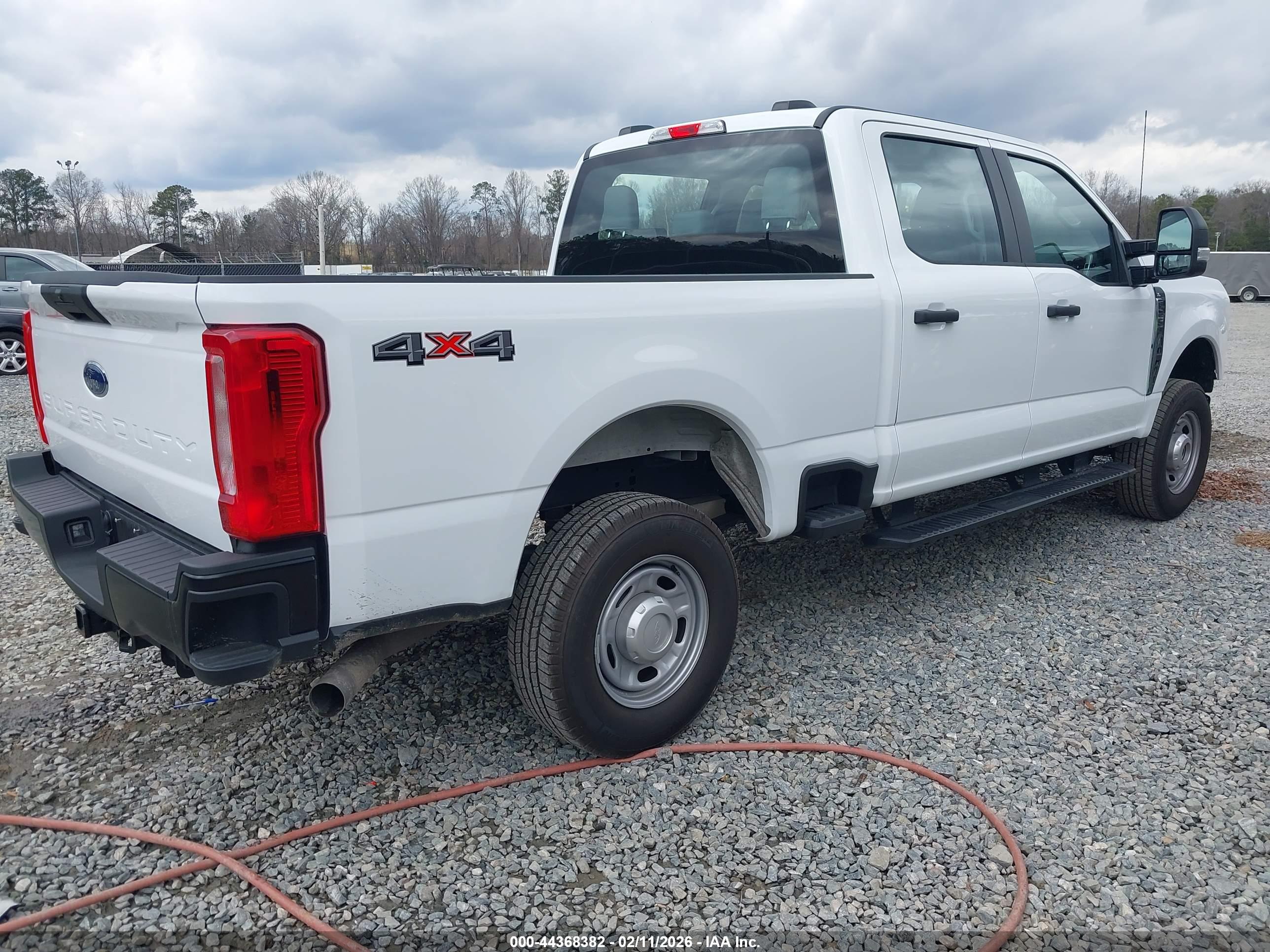 FORD F-250 image 4