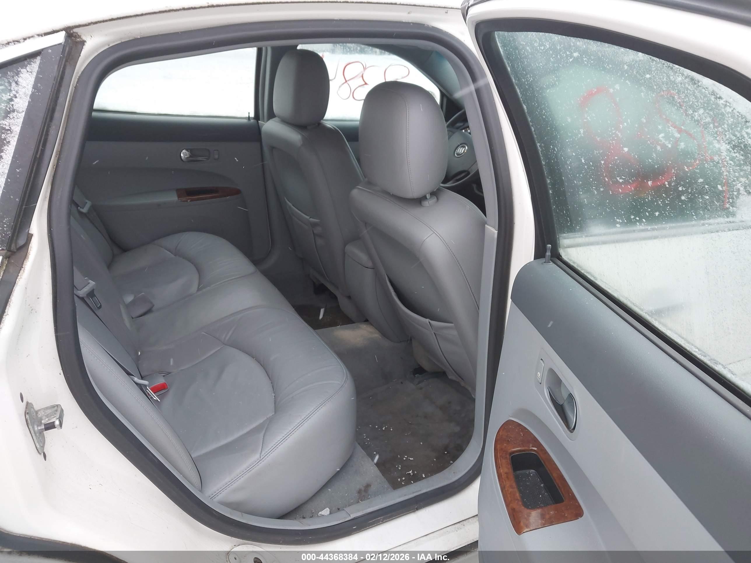BUICK LACROSSE image 8