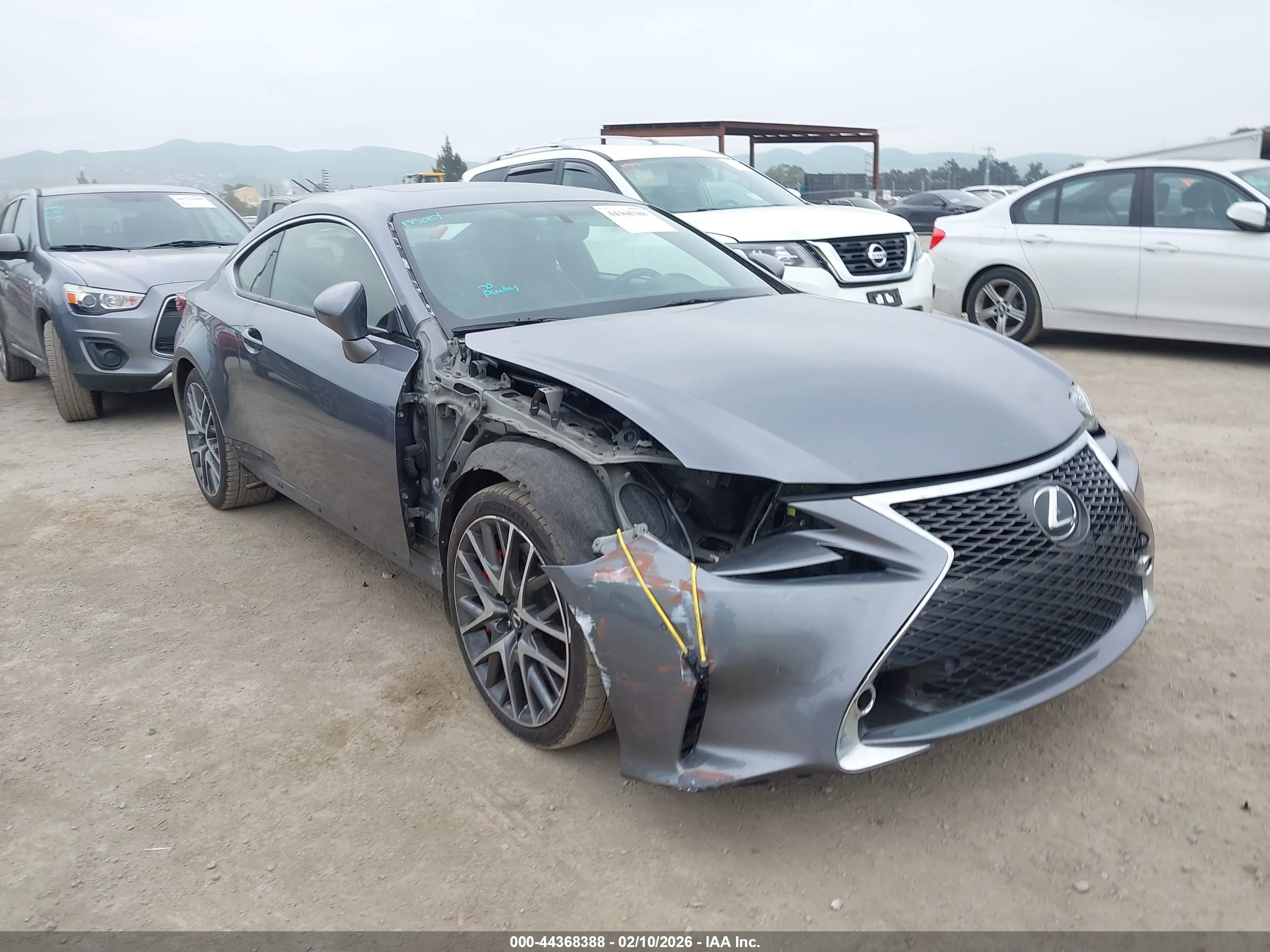 LEXUS RC image 6