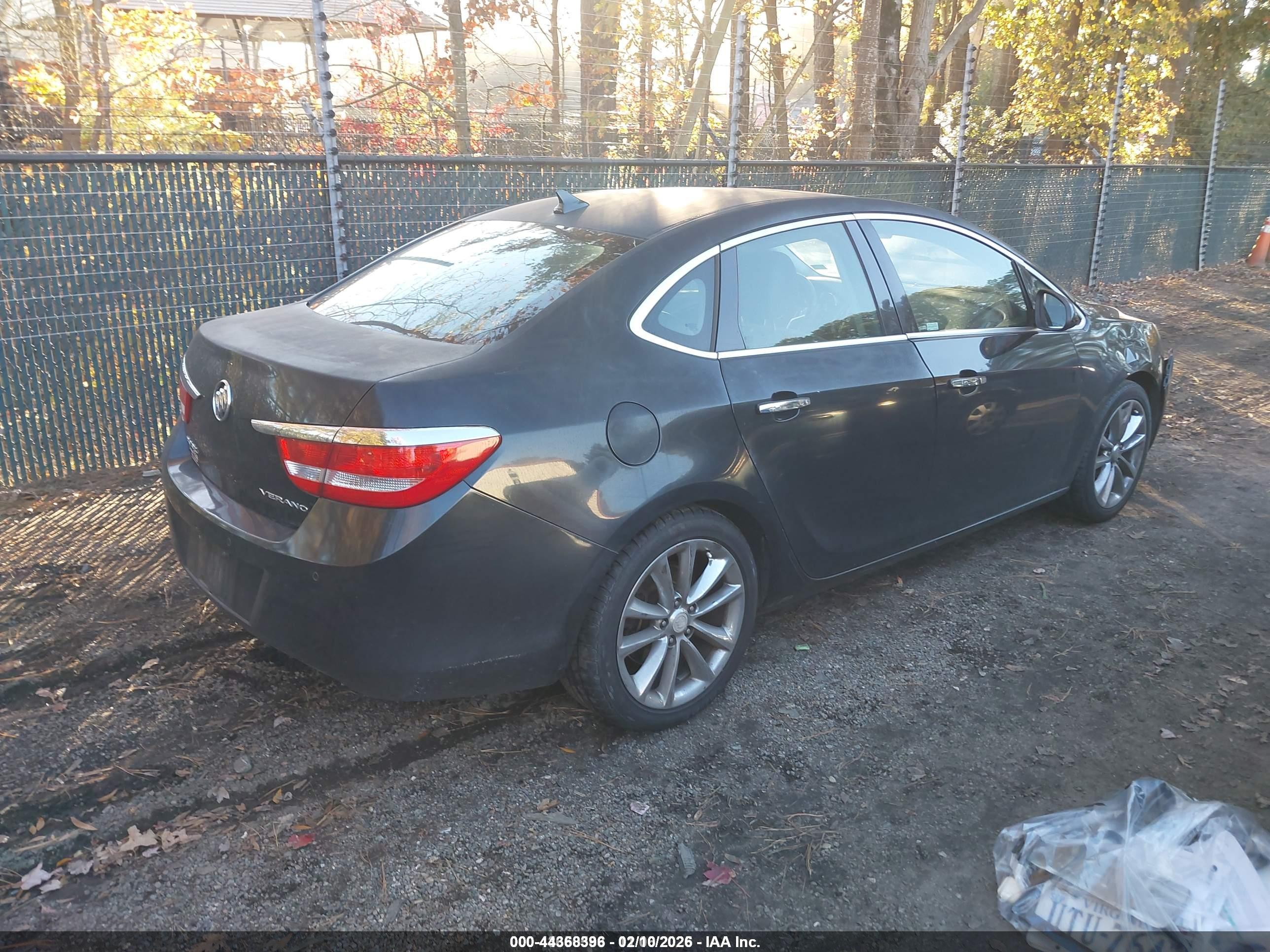 BUICK VERANO image 4