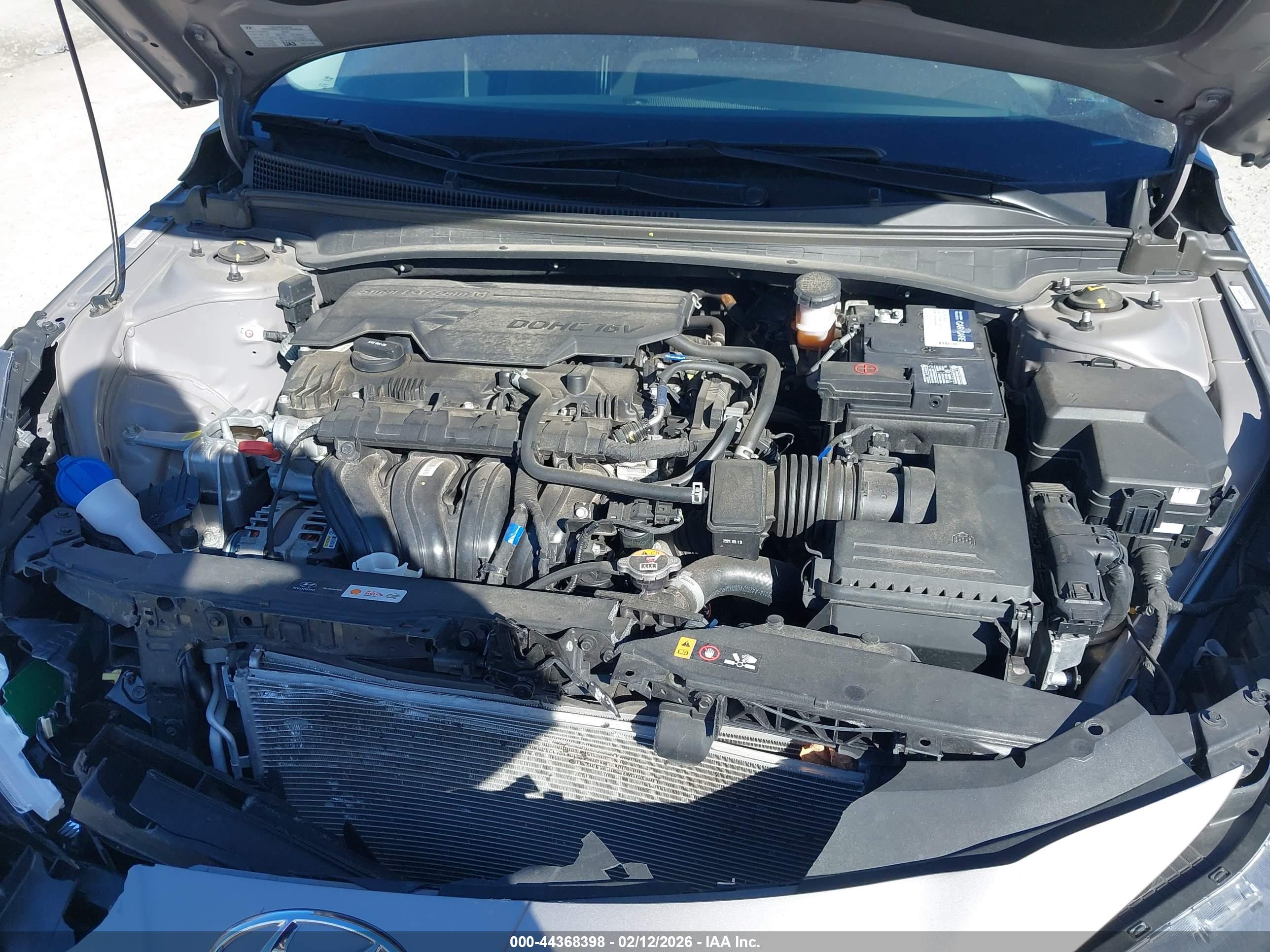 HYUNDAI ELANTRA image 10