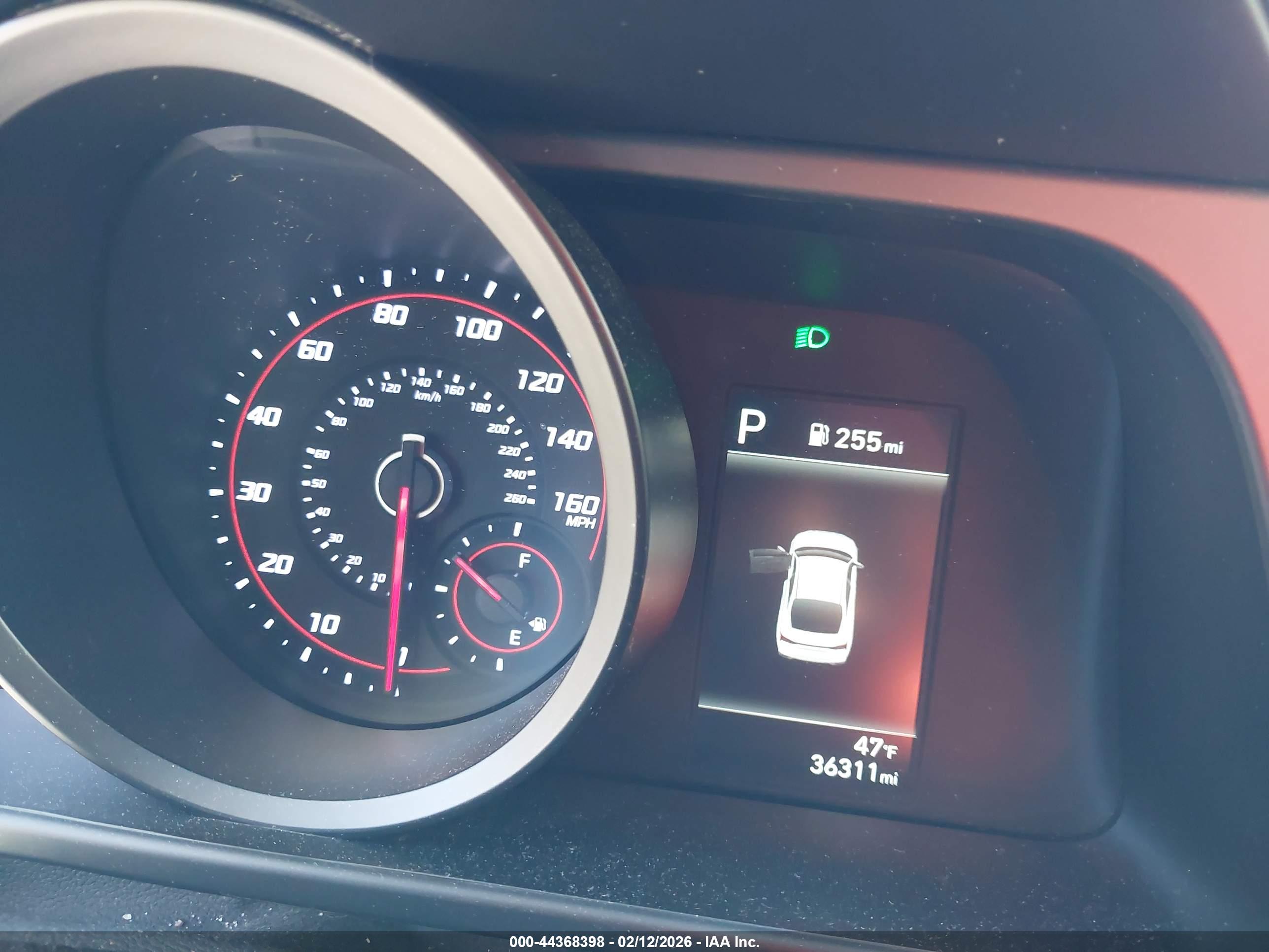HYUNDAI ELANTRA image 7