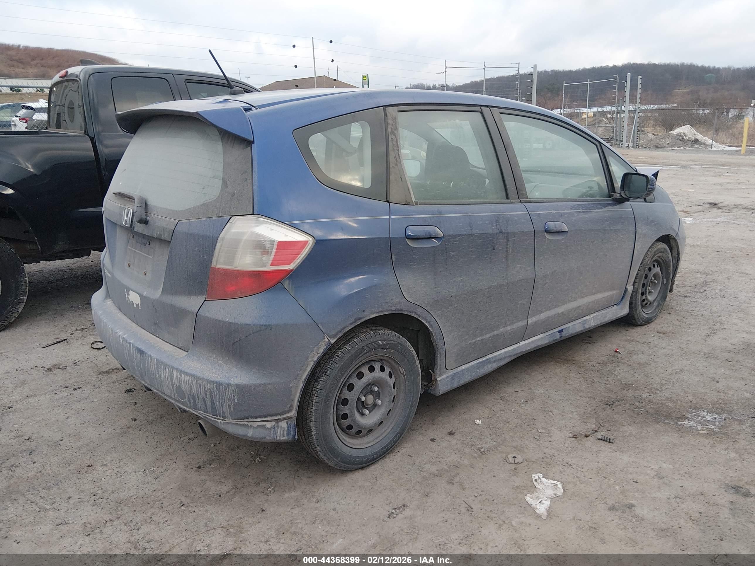 HONDA FIT image 4