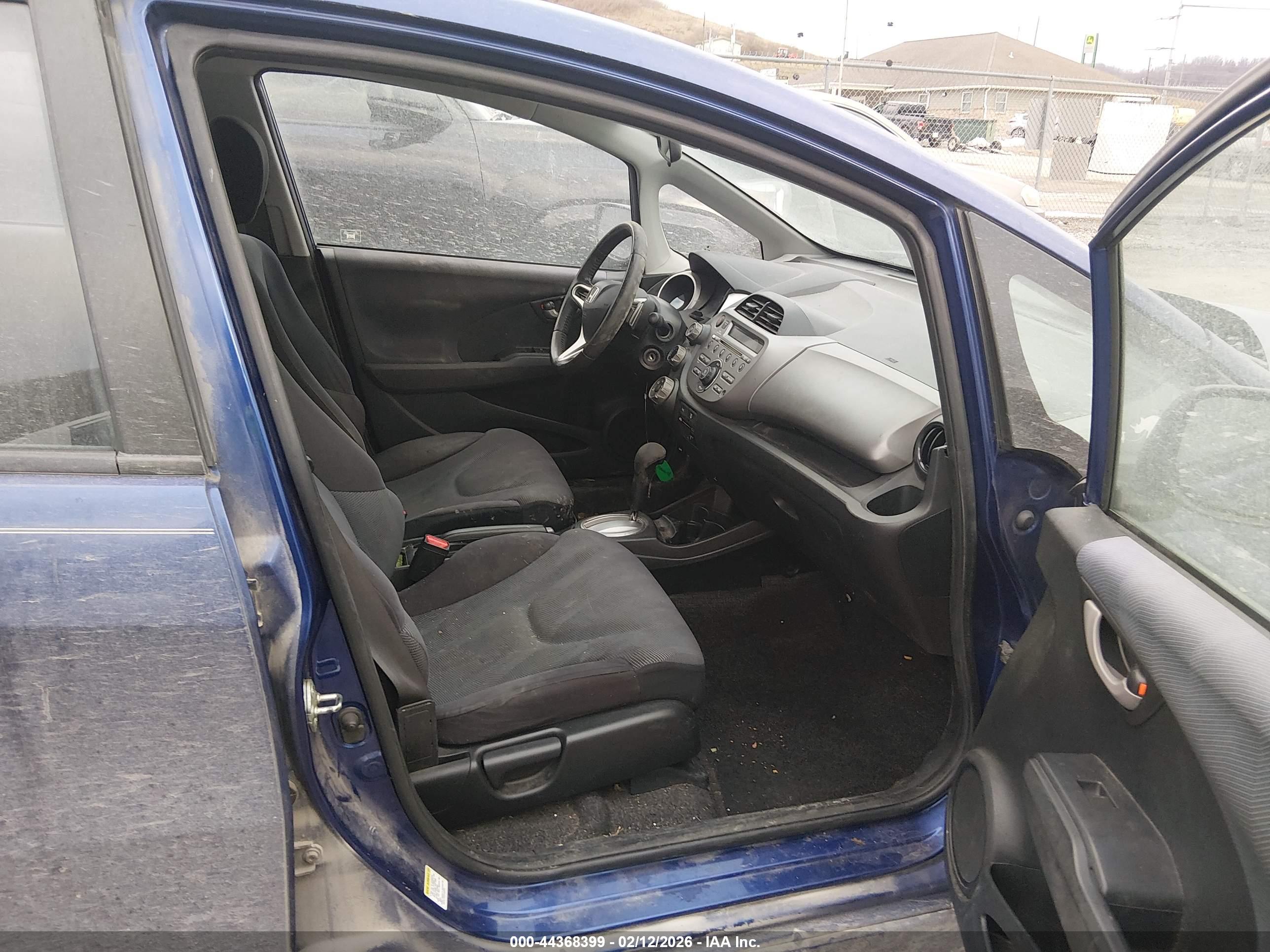 HONDA FIT image 5