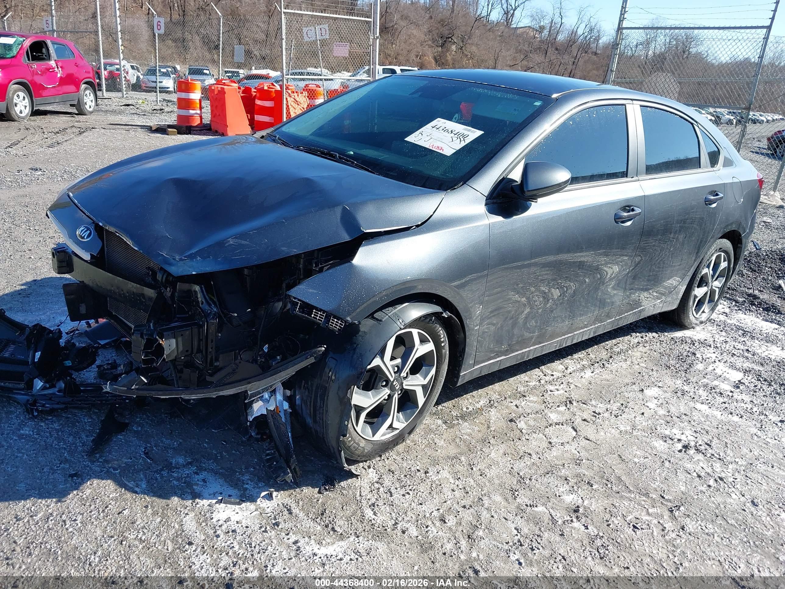 KIA FORTE image 2