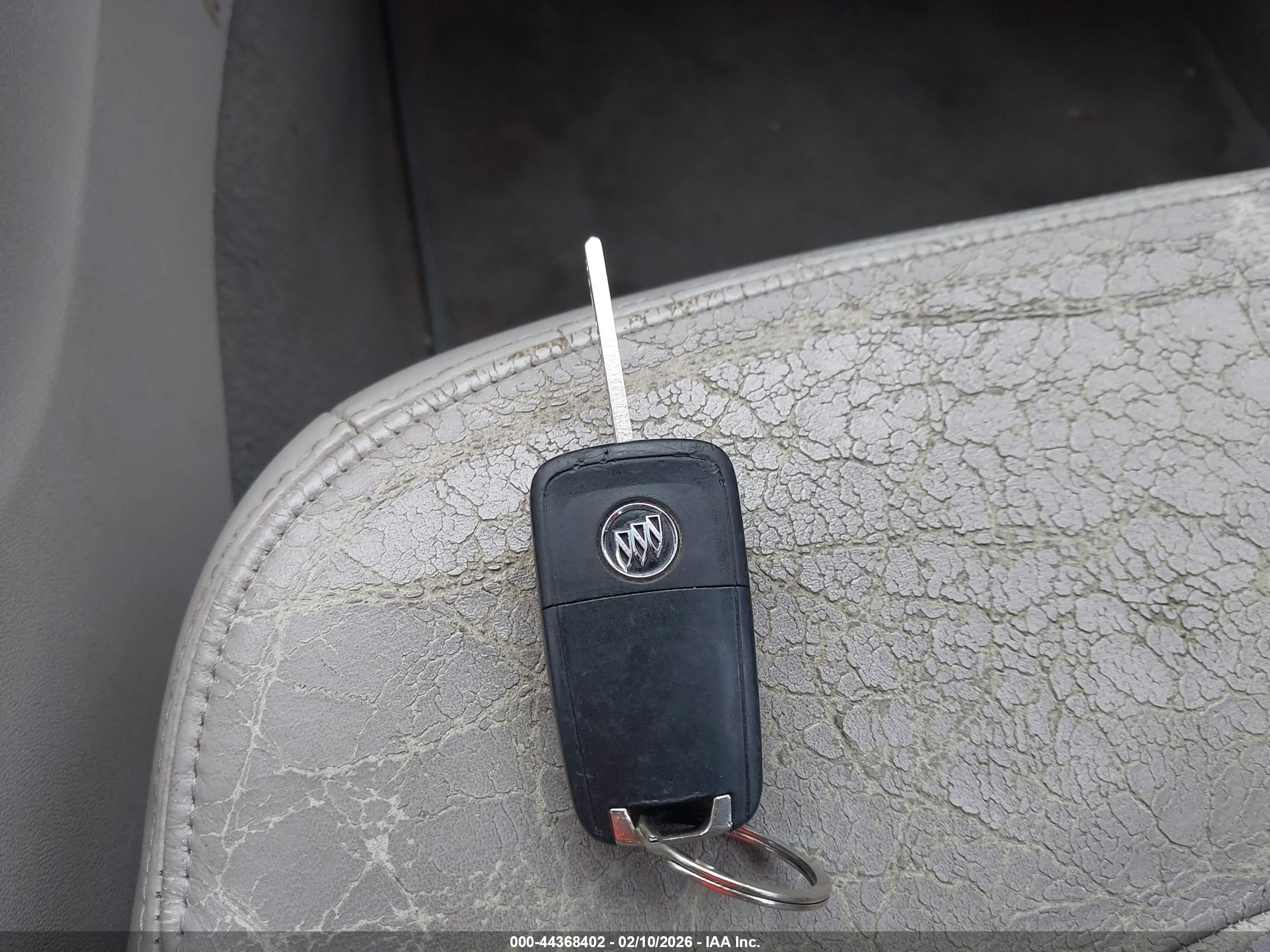BUICK LACROSSE image 11