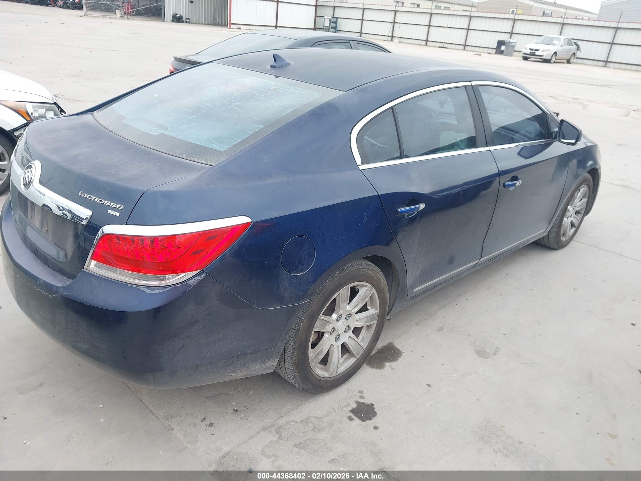 BUICK LACROSSE image 4