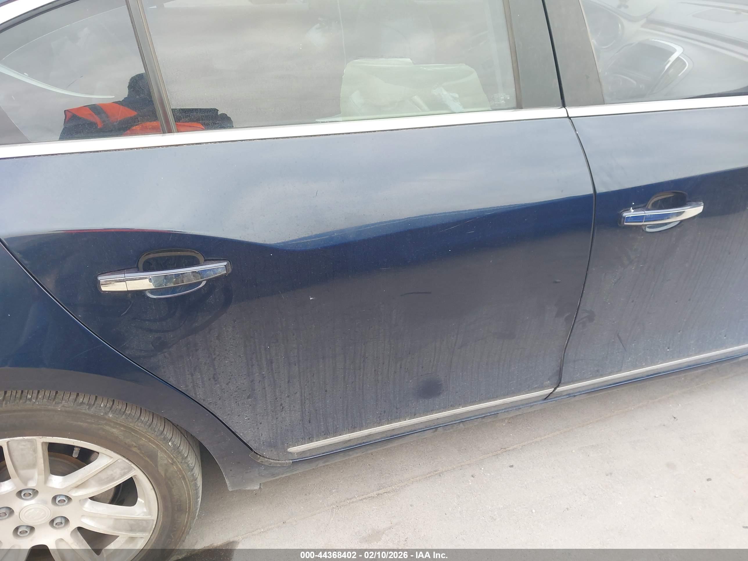 BUICK LACROSSE image 6