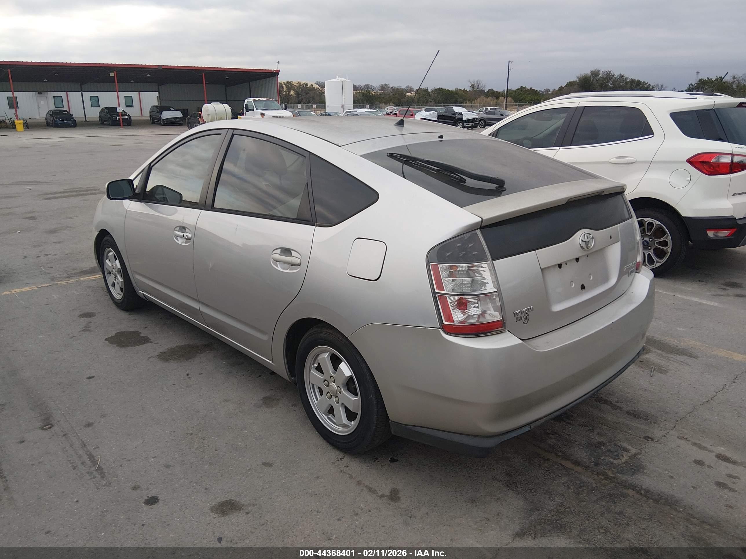TOYOTA PRIUS image 3