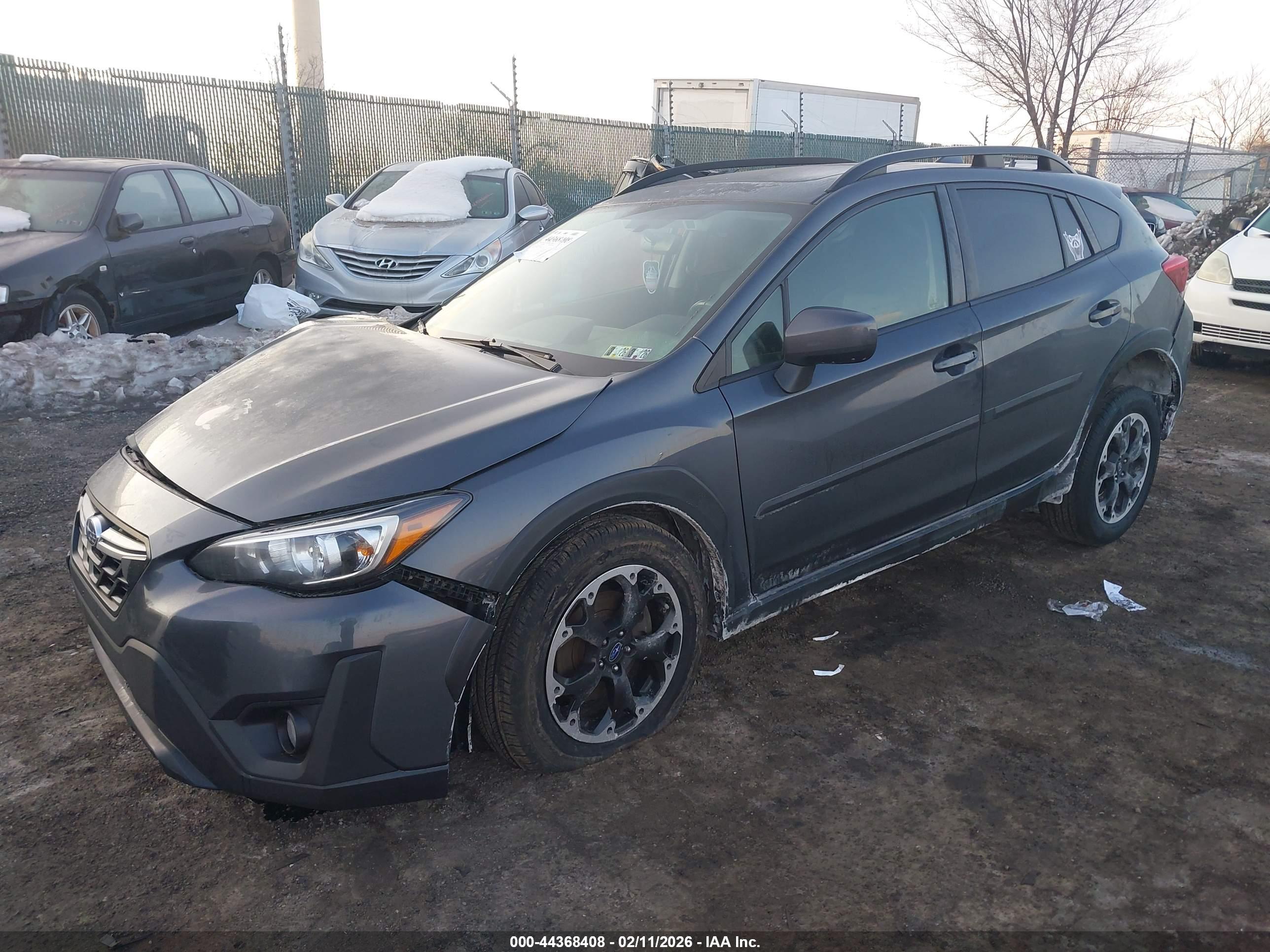SUBARU CROSSTREK image 2