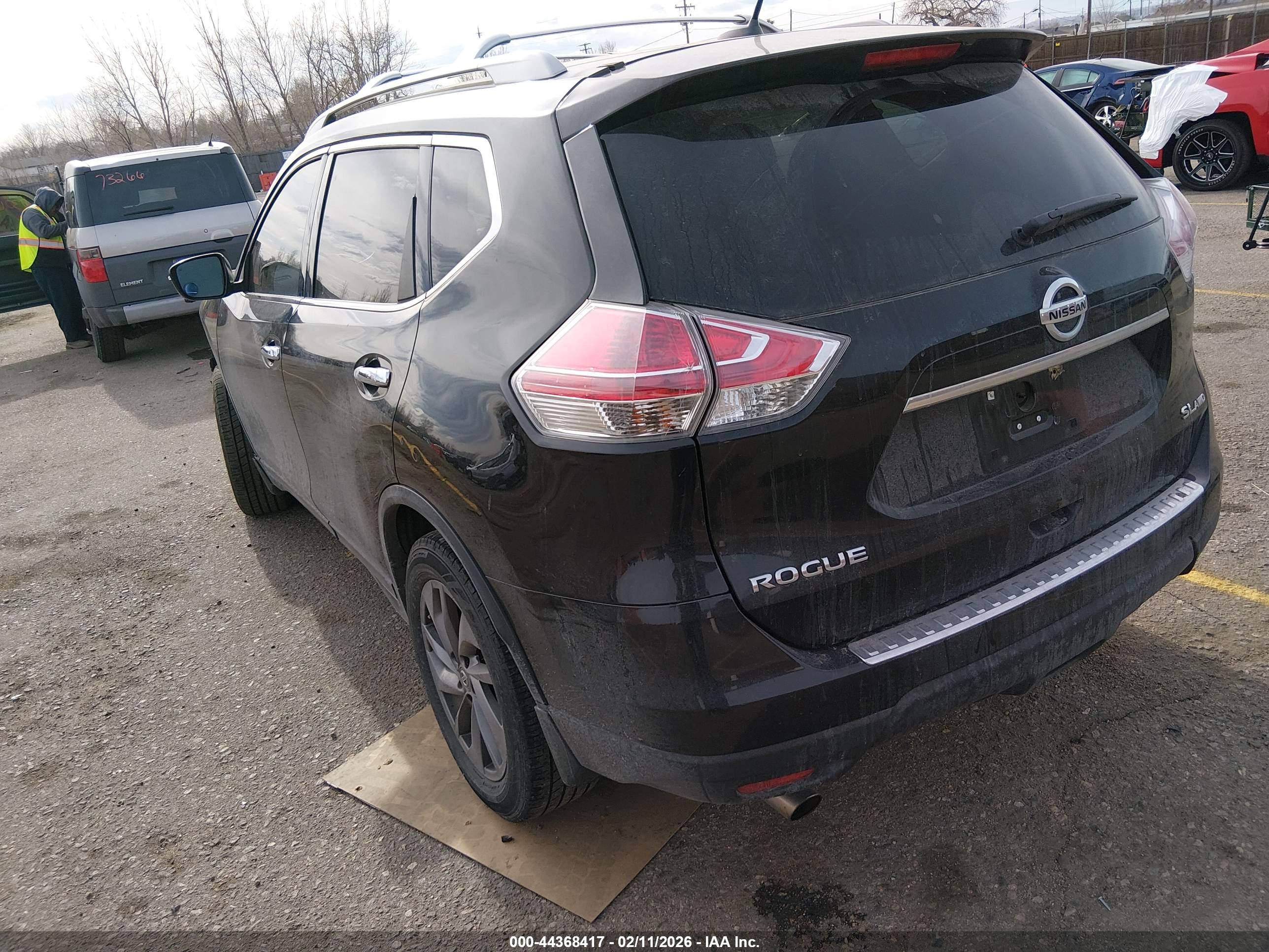 NISSAN ROGUE image 3