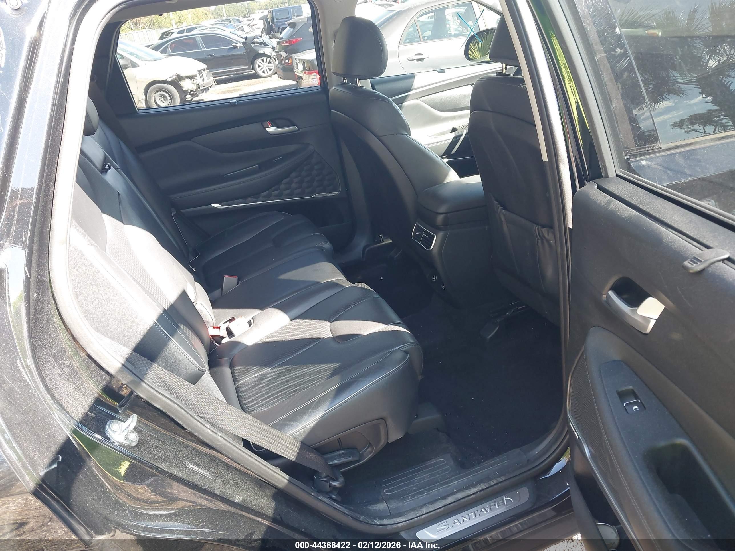 HYUNDAI SANTA image 8