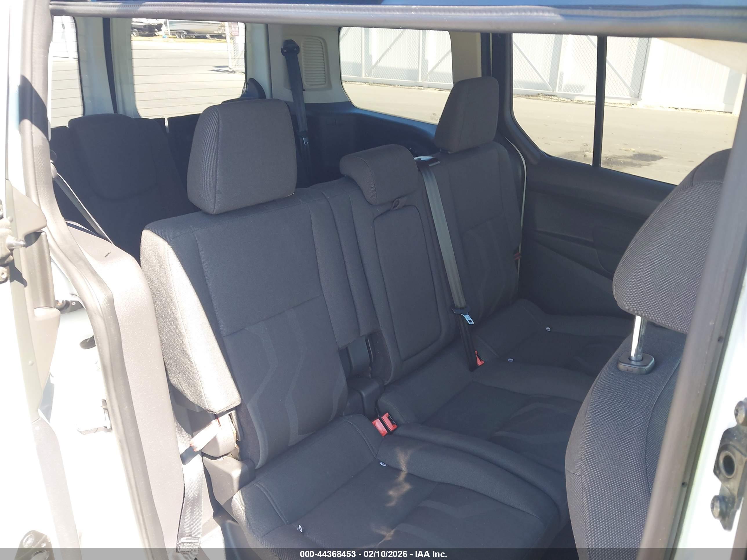 FORD TRANSIT image 8
