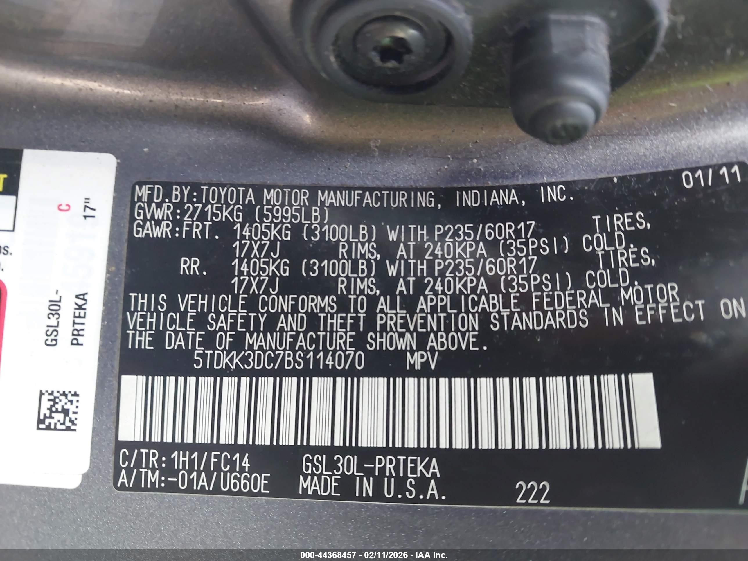 TOYOTA SIENNA image 9