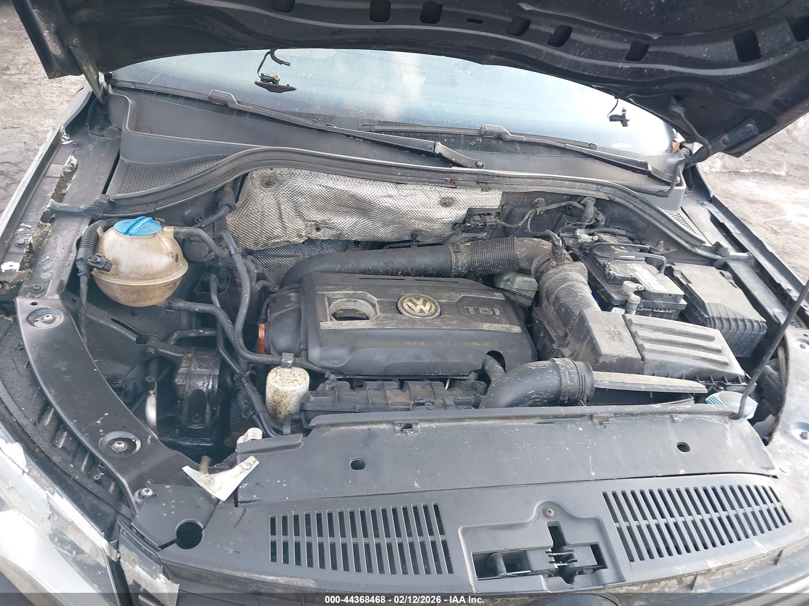 VOLKSWAGEN TIGUAN image 10