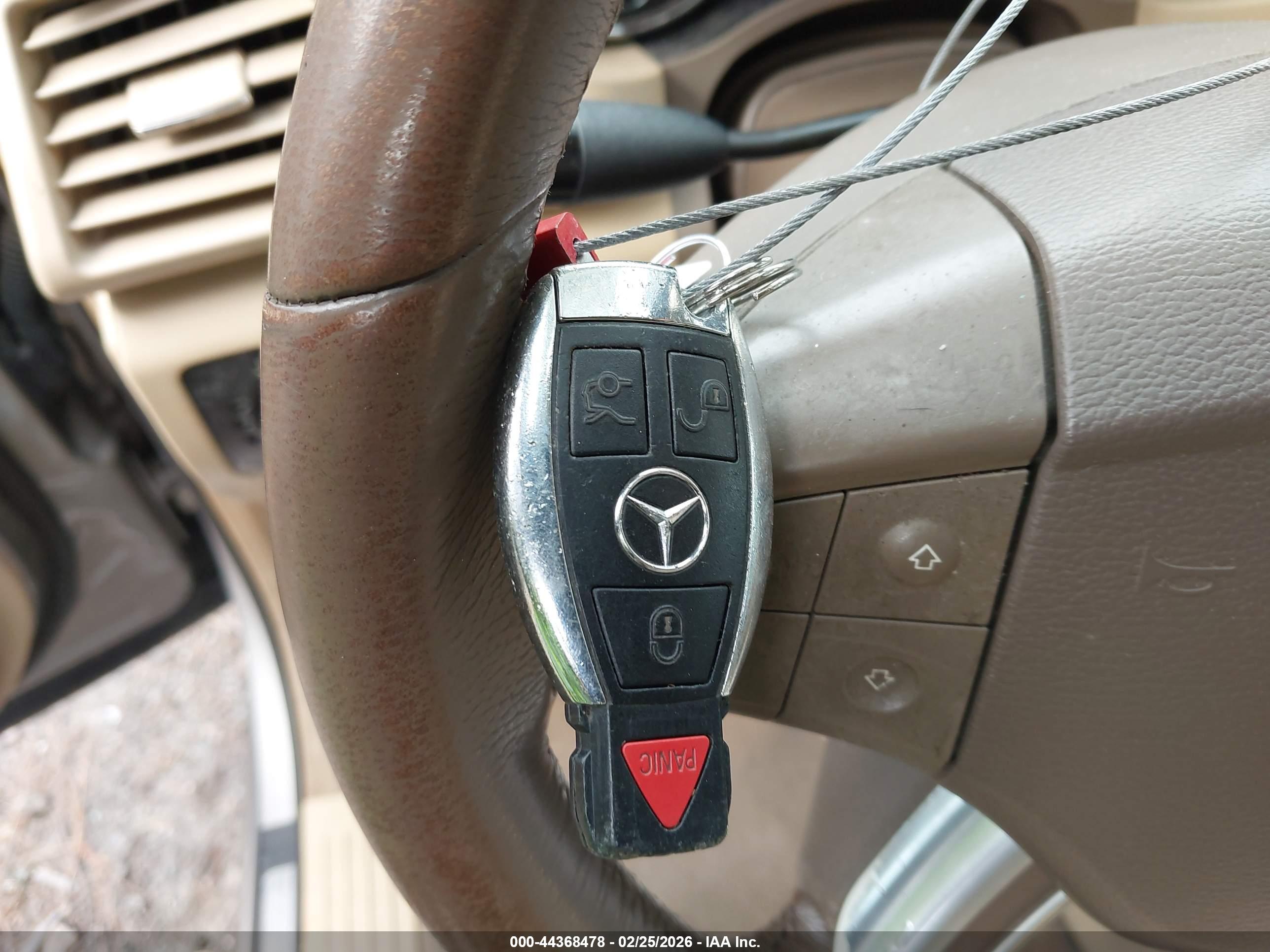 MERCEDES-BENZ R image 11