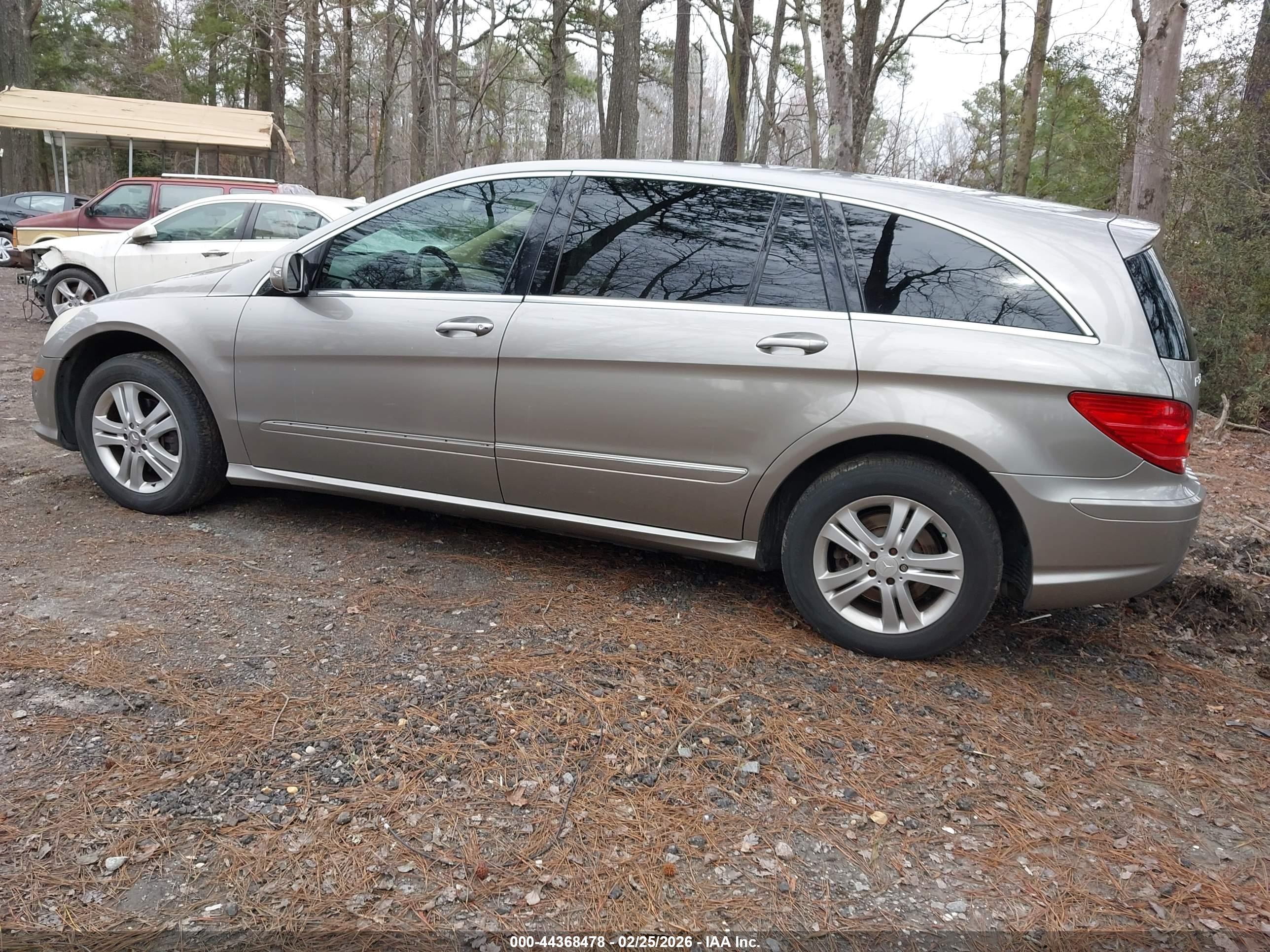 MERCEDES-BENZ R image 3