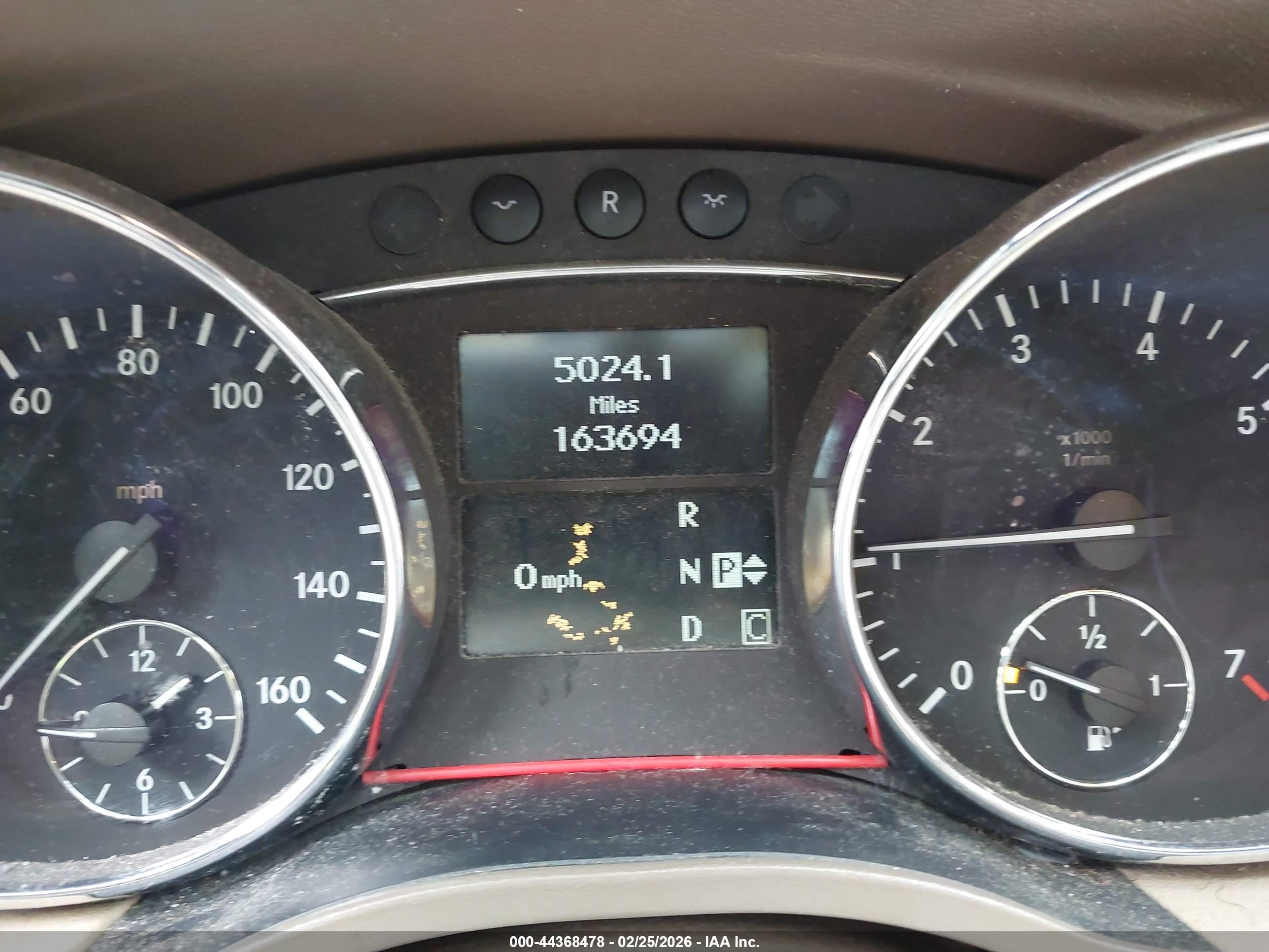 MERCEDES-BENZ R image 7