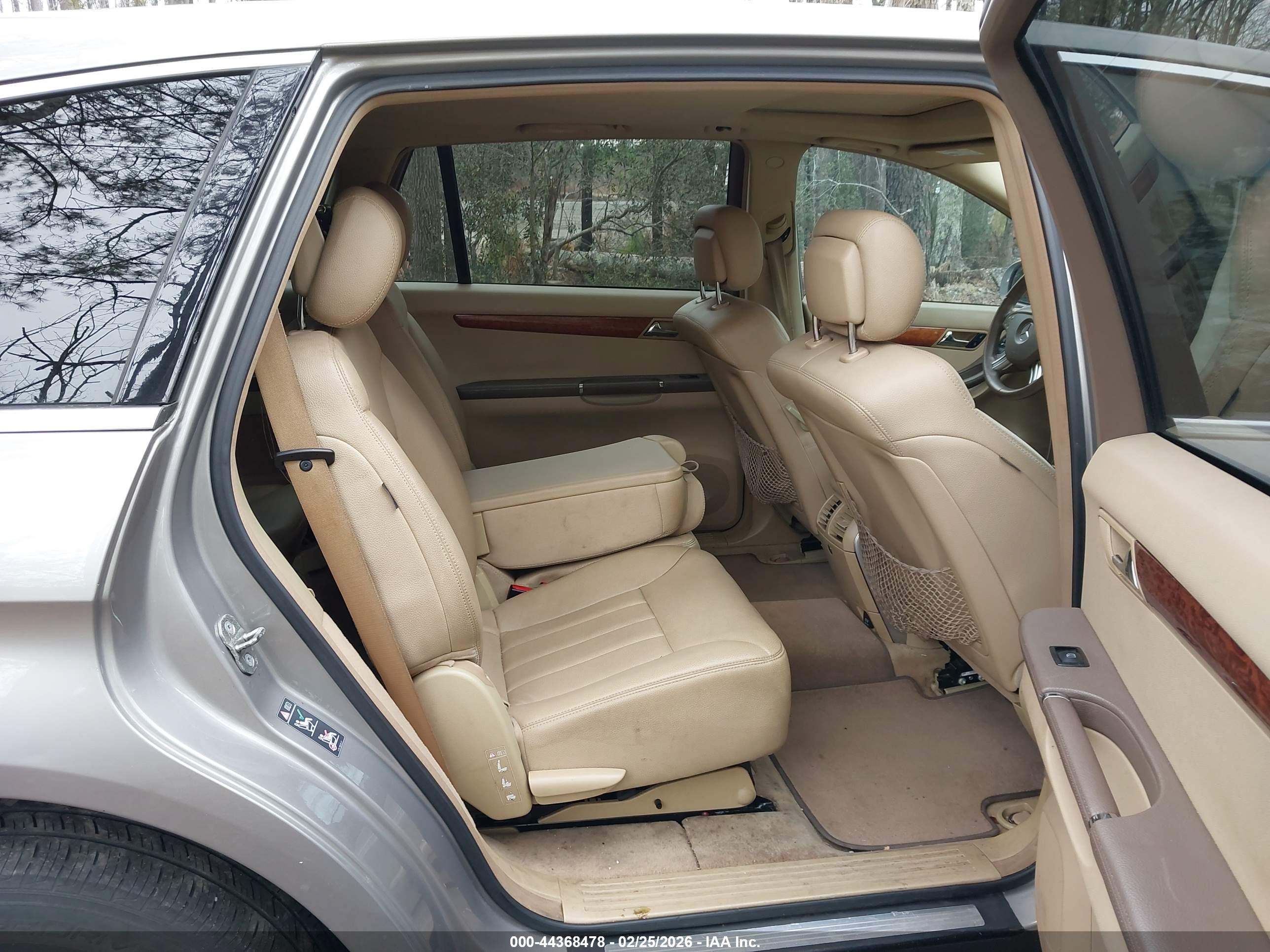MERCEDES-BENZ R image 8