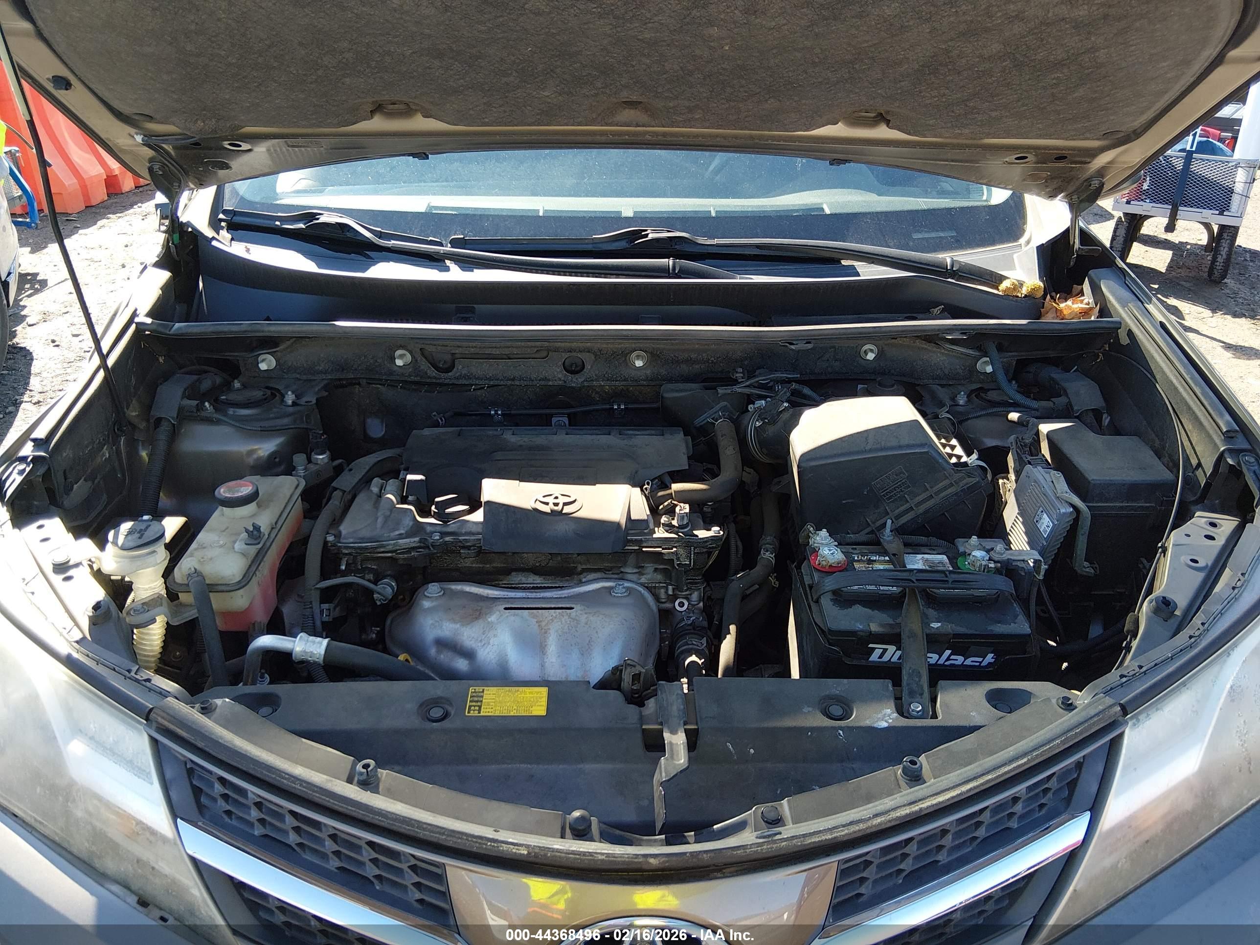 TOYOTA RAV4 image 10