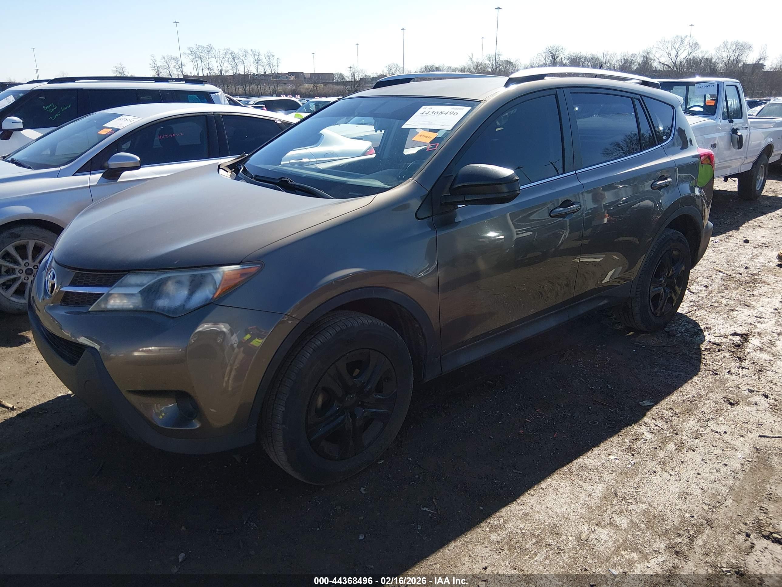 TOYOTA RAV4 image 2