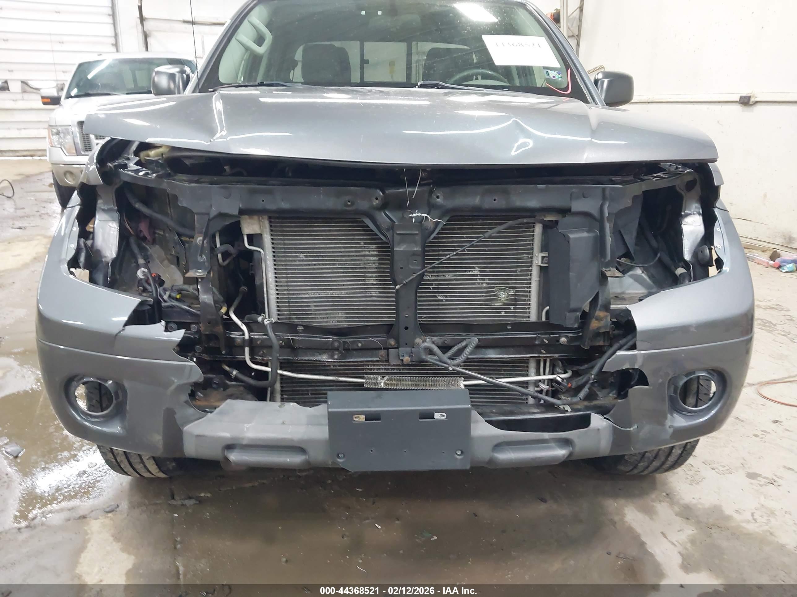 NISSAN FRONTIER image 6