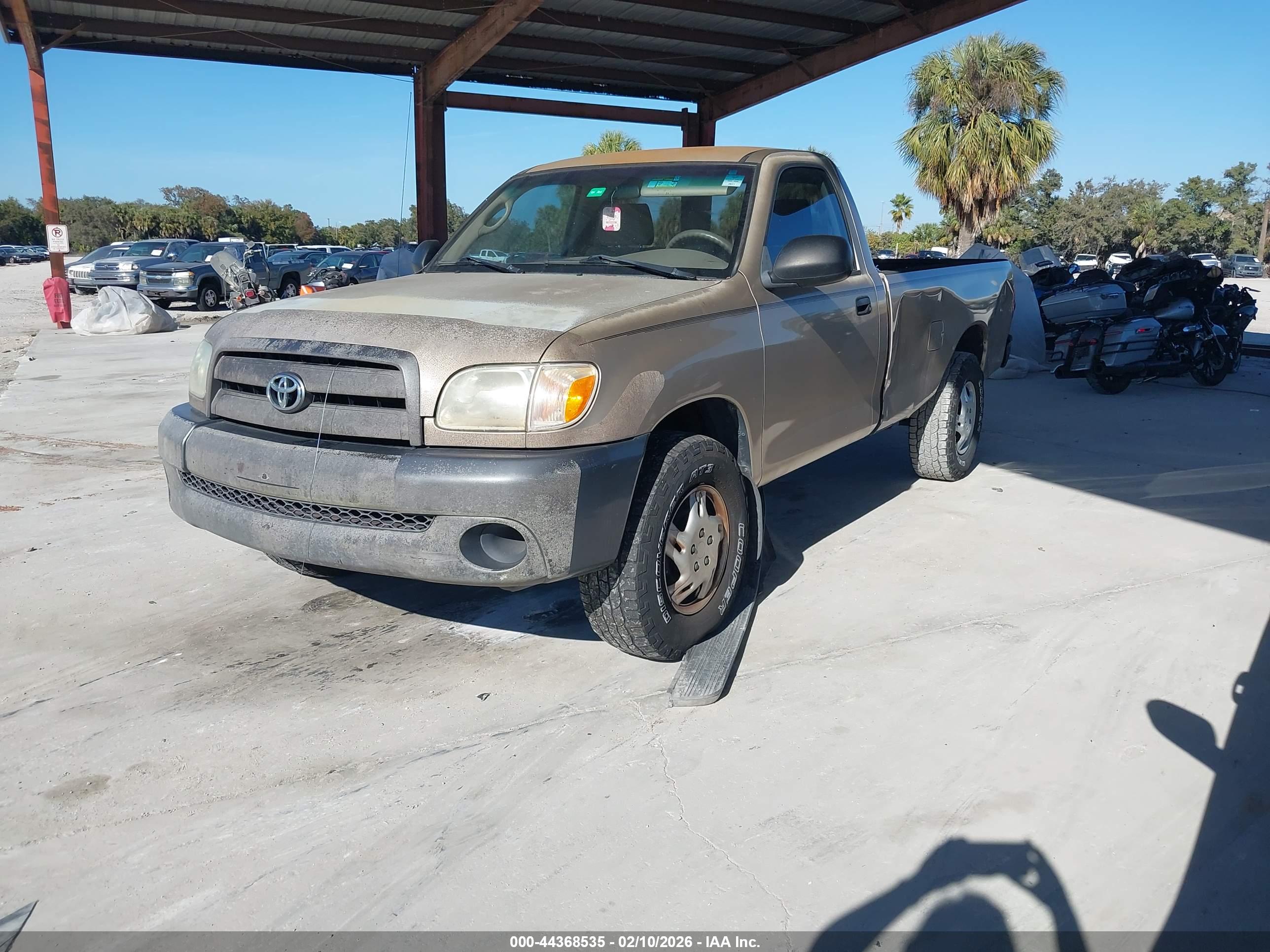 TOYOTA TUNDRA image 2