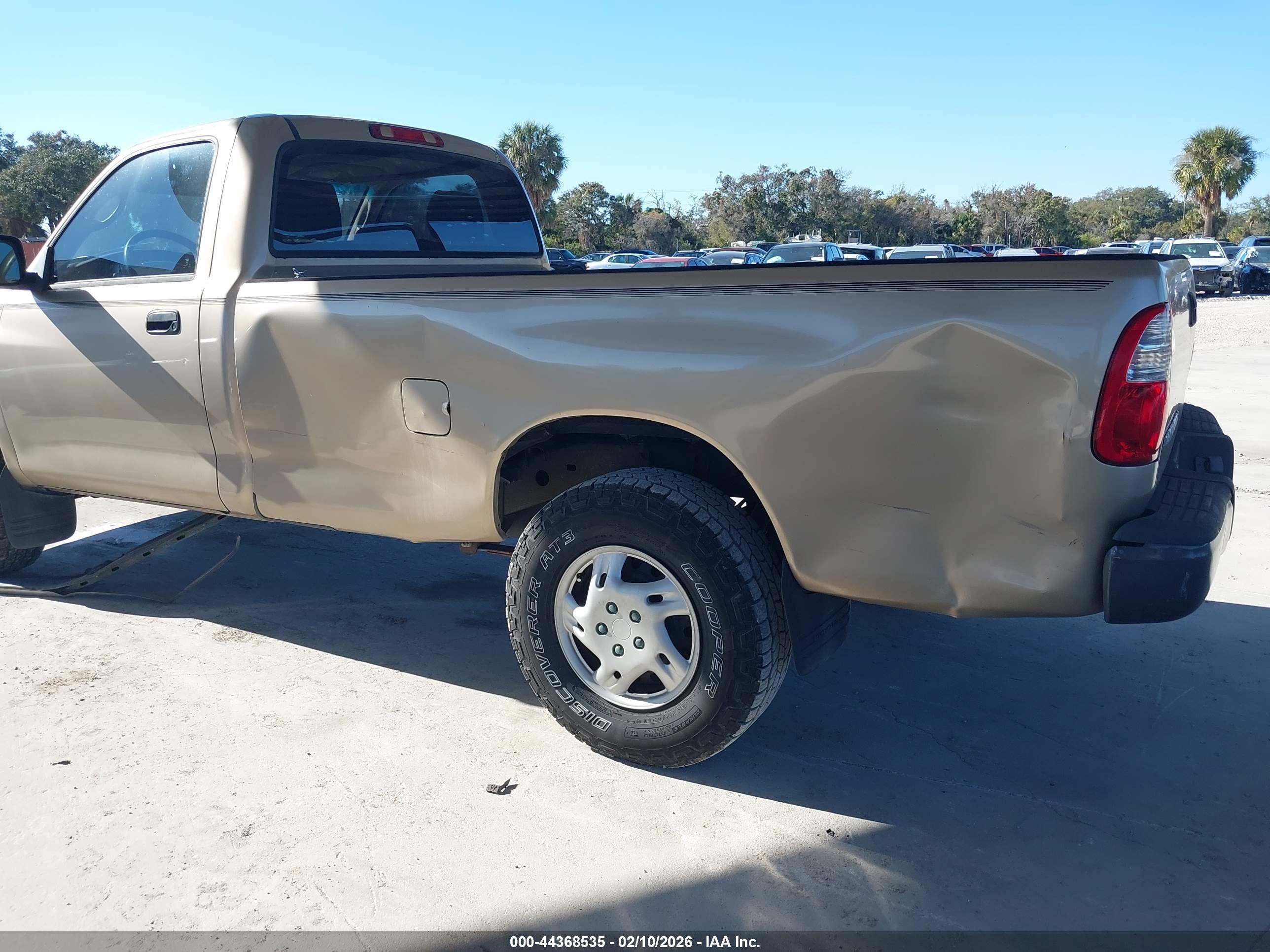 TOYOTA TUNDRA image 6