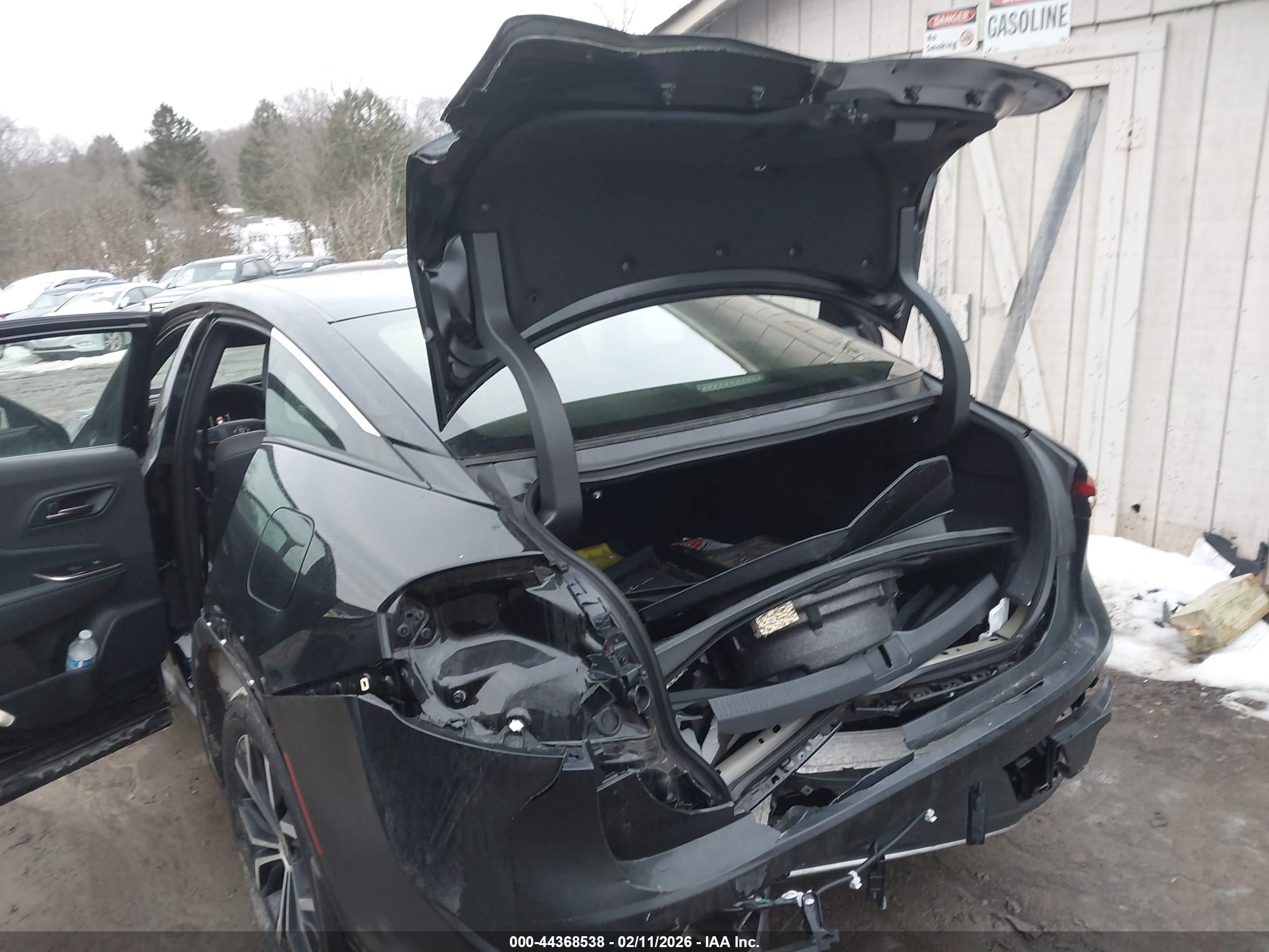 TOYOTA CROWN image 6
