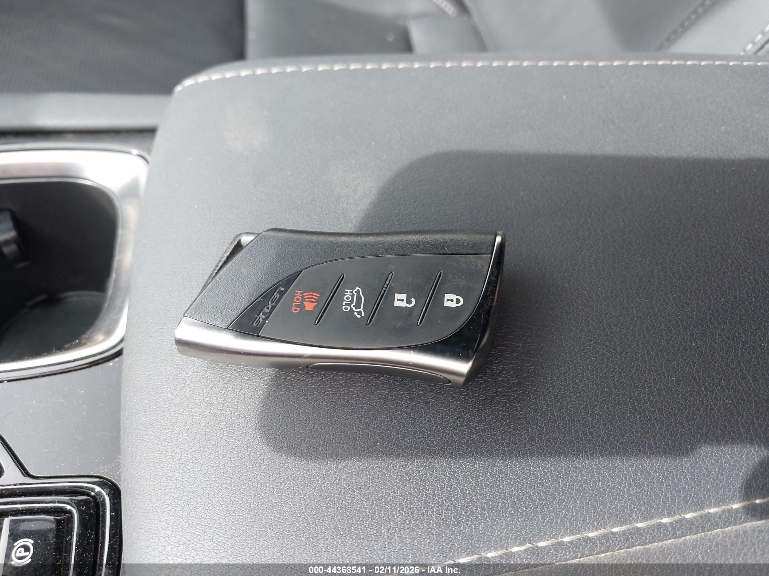 LEXUS RX image 11