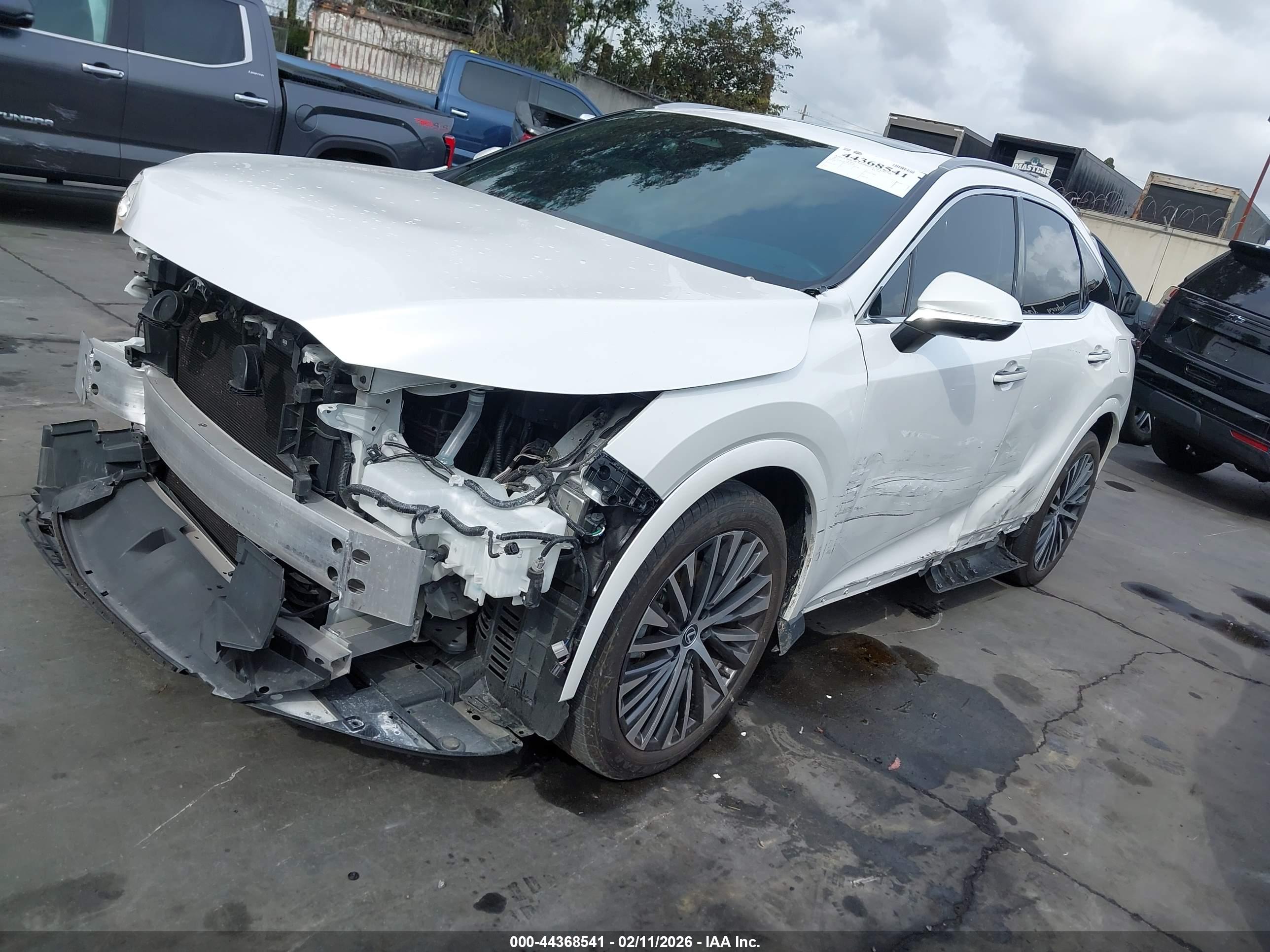 LEXUS RX image 2