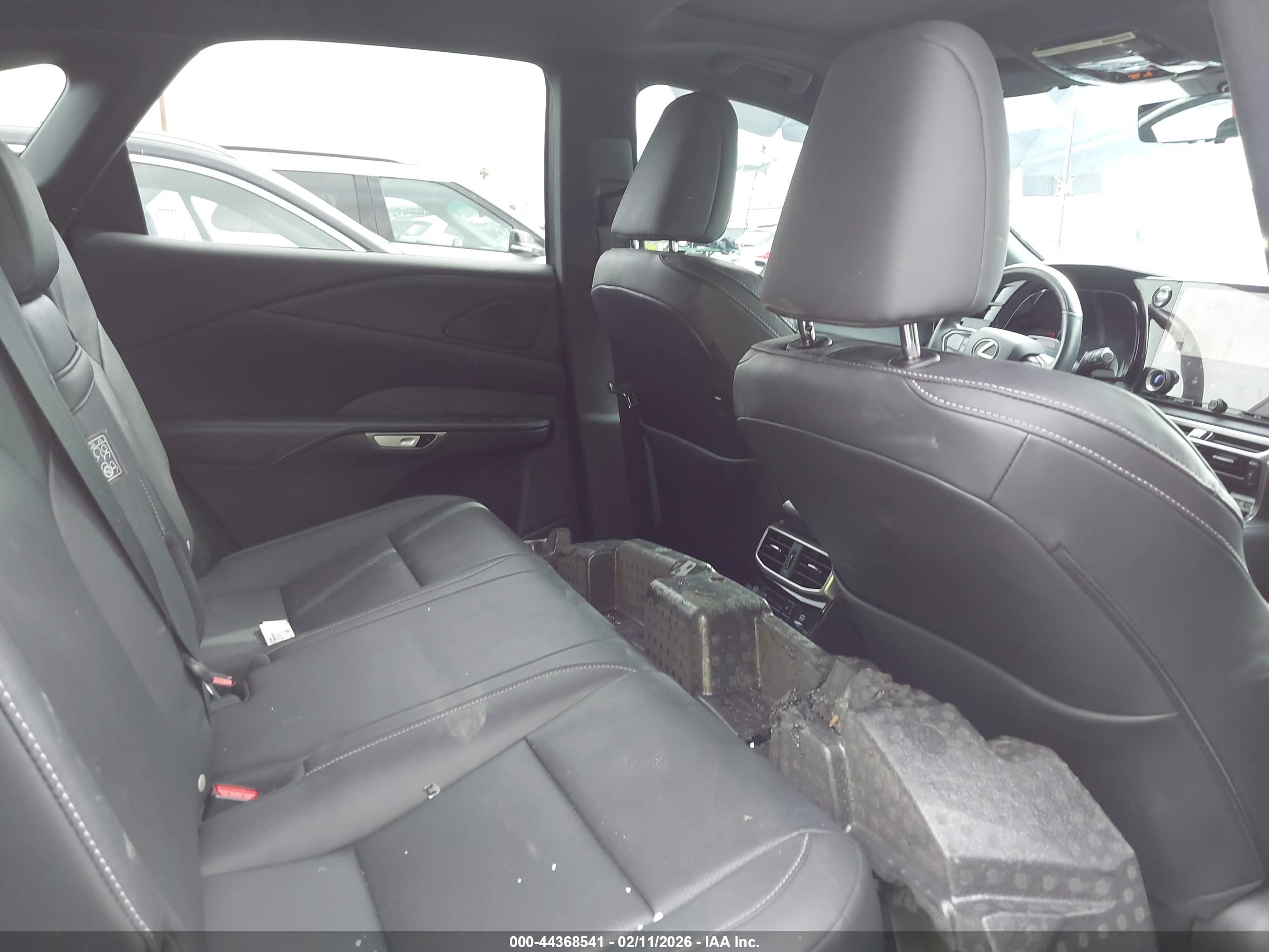 LEXUS RX image 8