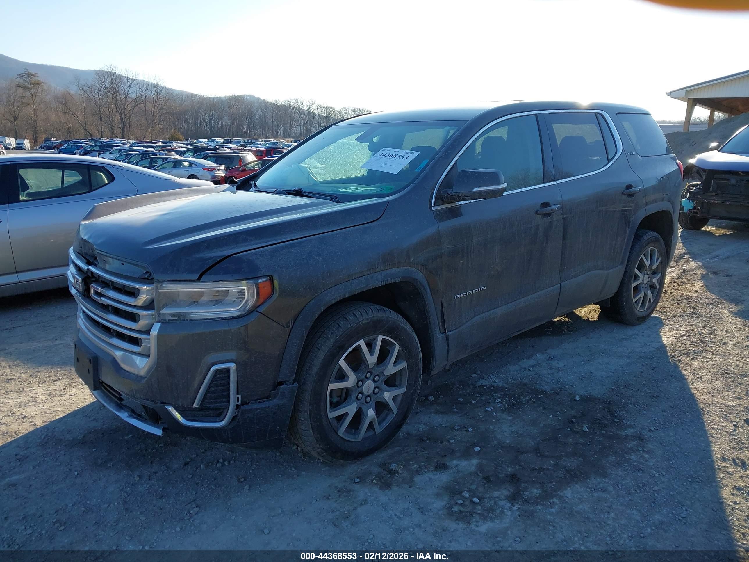 GMC ACADIA image 2