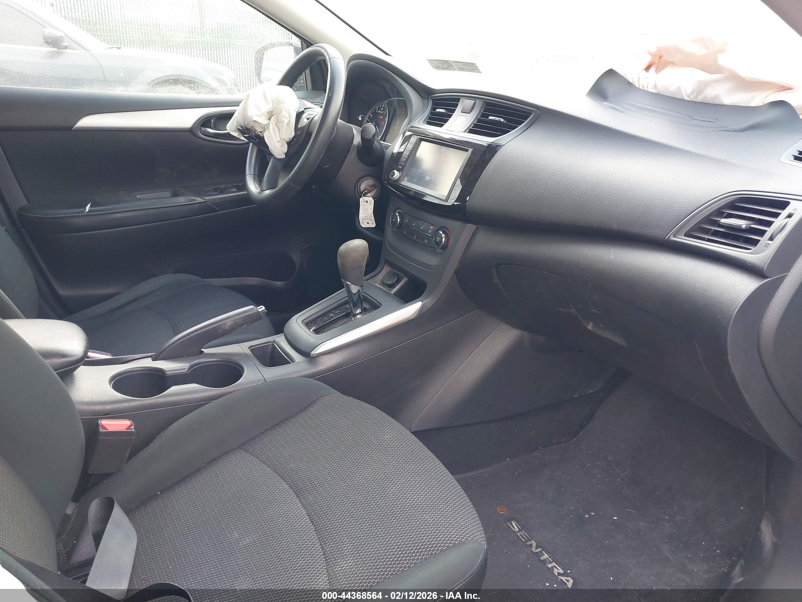 NISSAN SENTRA image 5