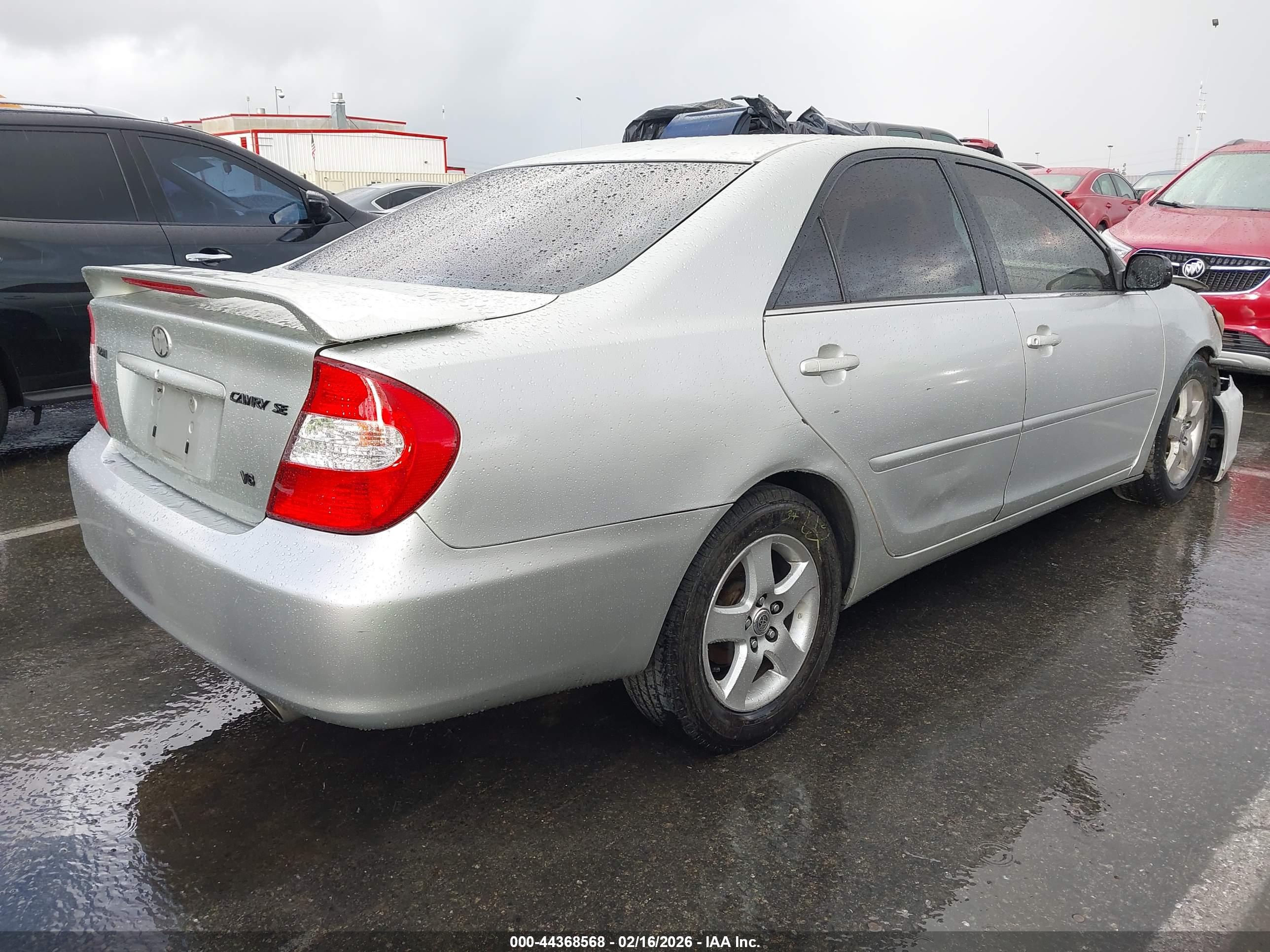 TOYOTA CAMRY image 4
