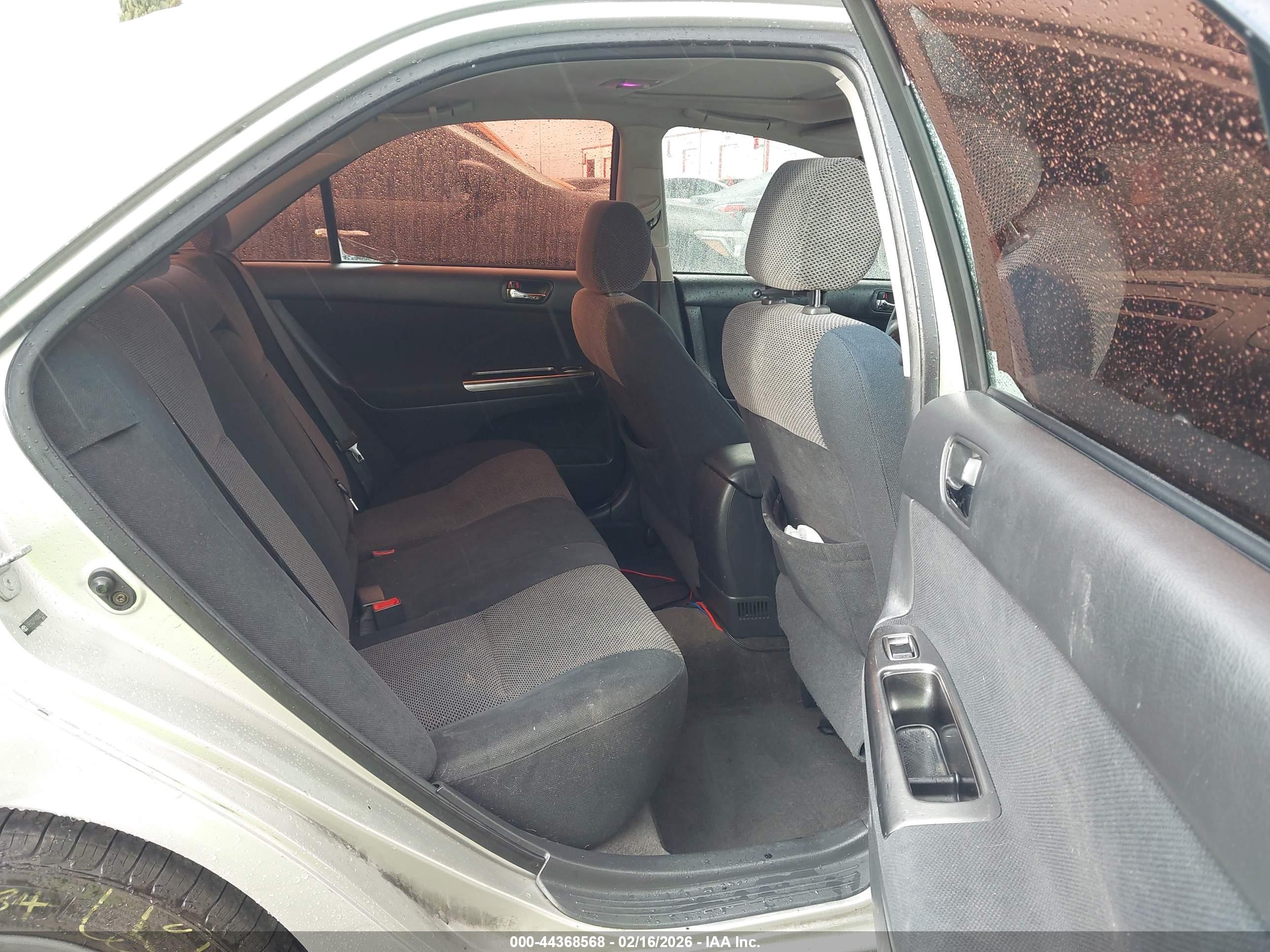 TOYOTA CAMRY image 8