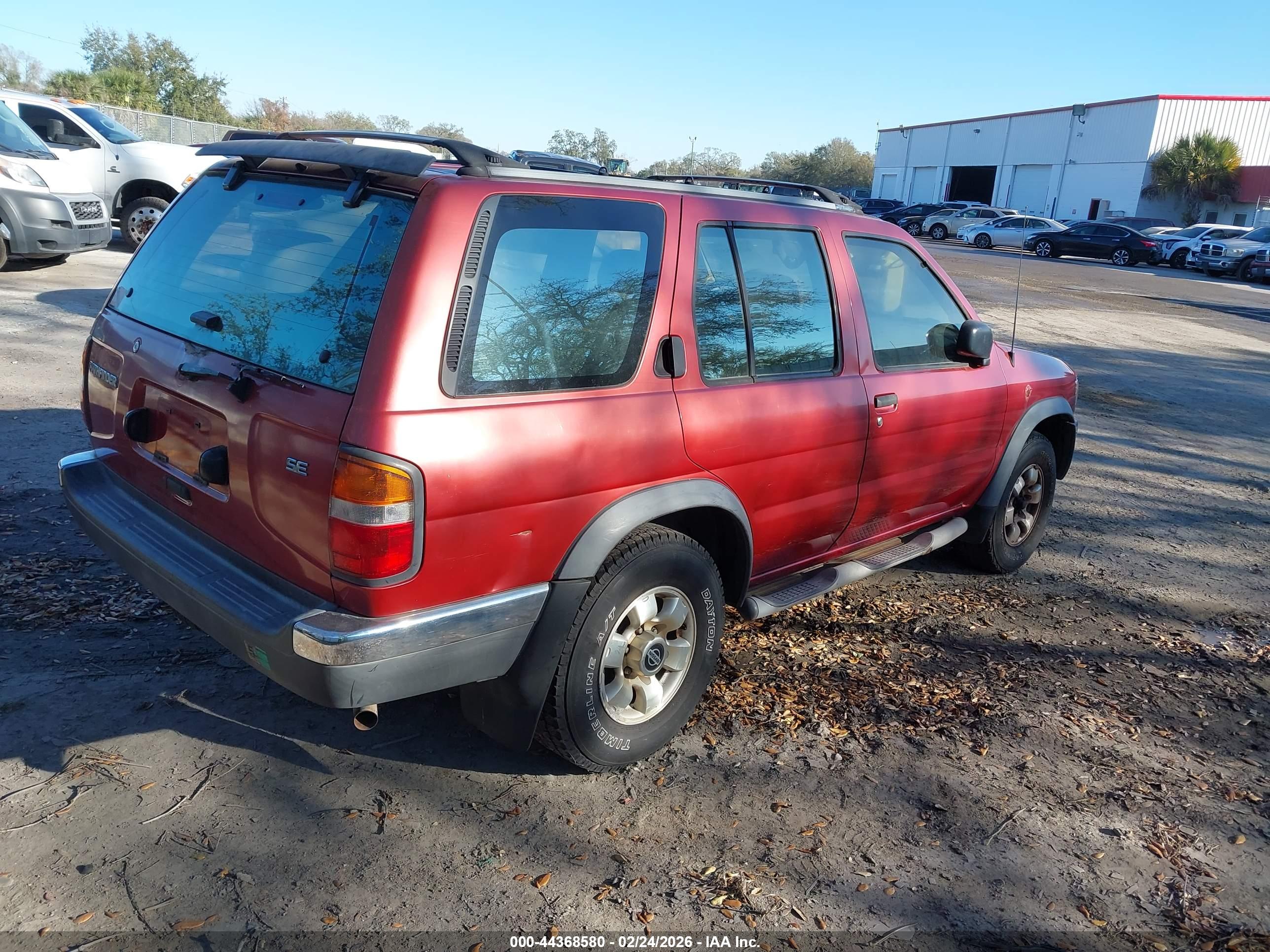 NISSAN PATHFINDER image 4