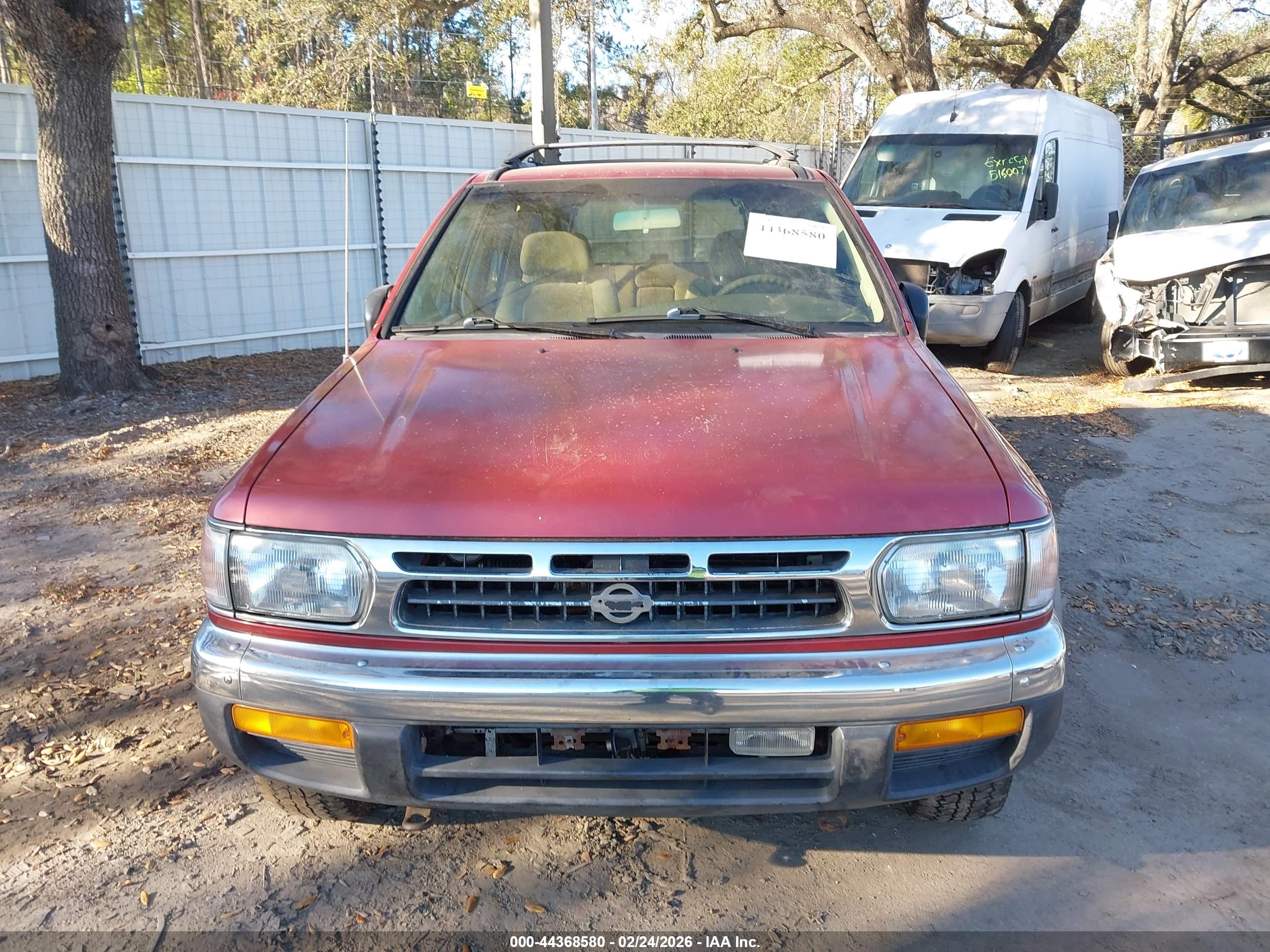 NISSAN PATHFINDER image 6