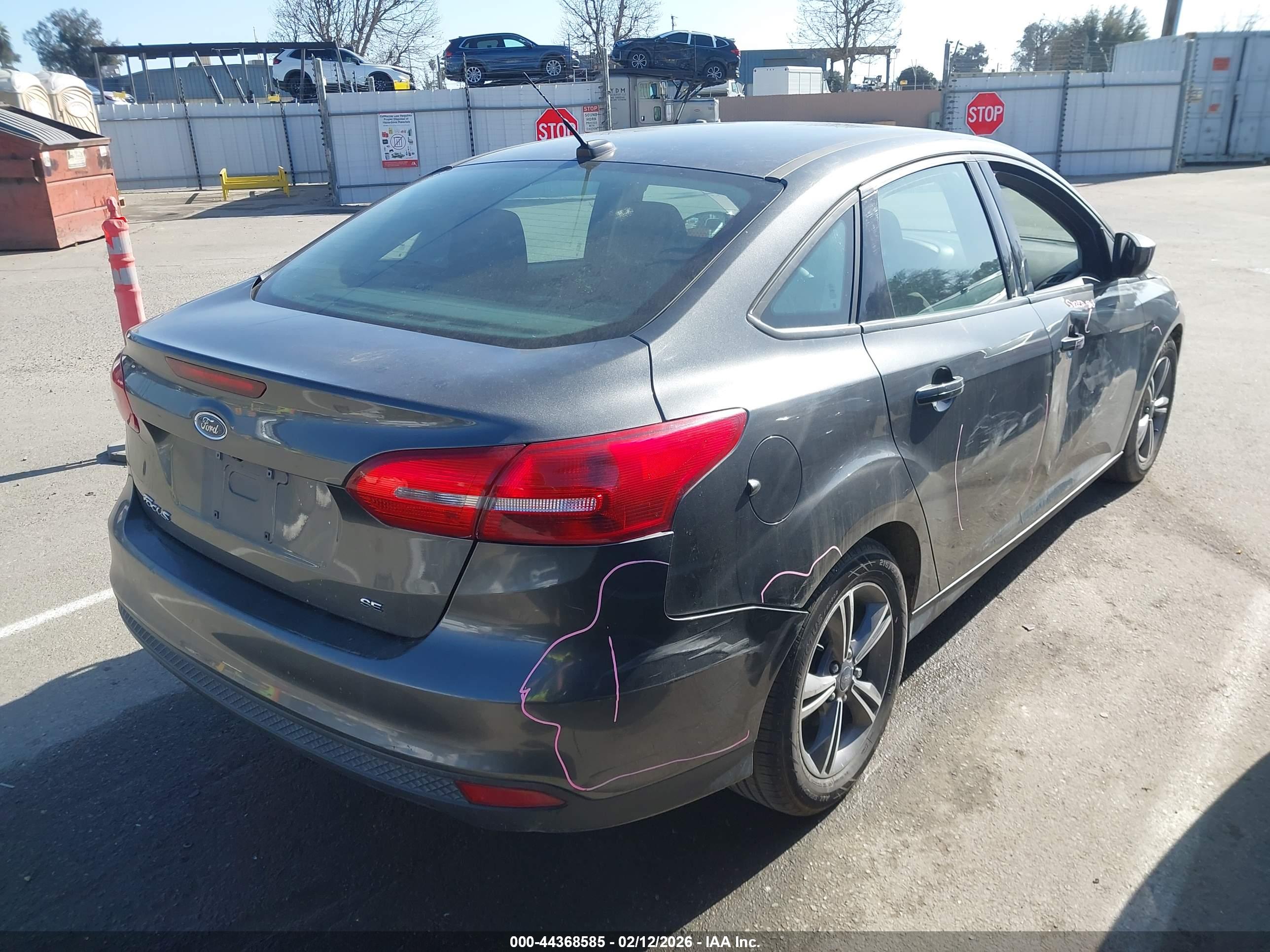 FORD FOCUS image 4
