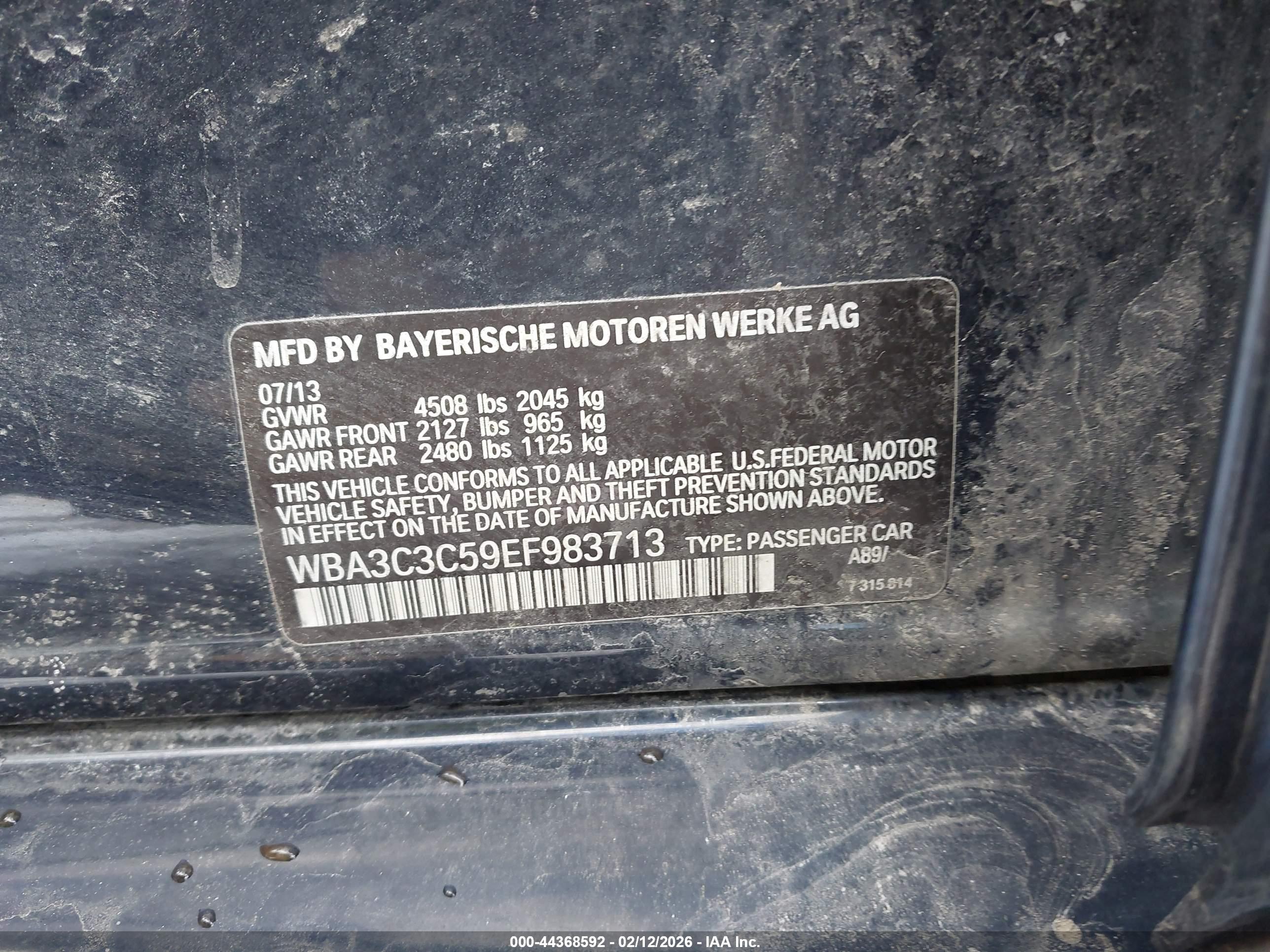 BMW 320I image 9