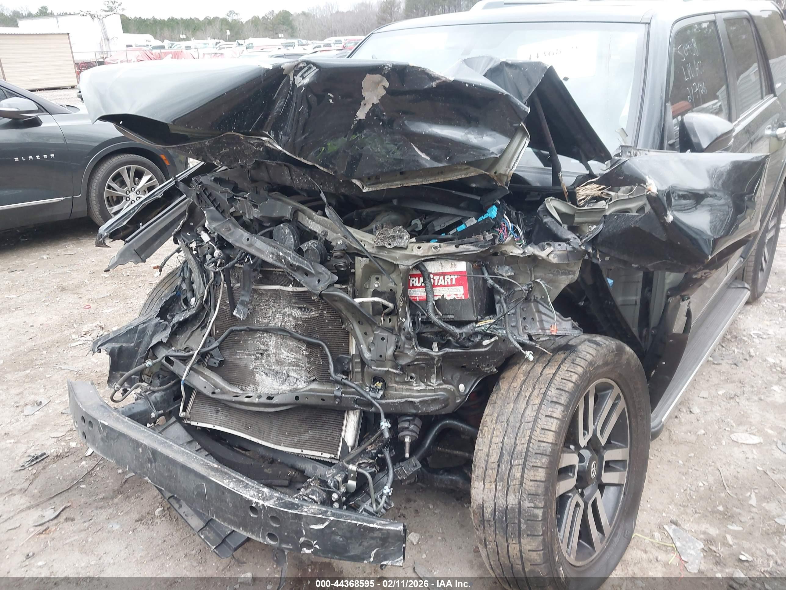 TOYOTA 4RUNNER image 6