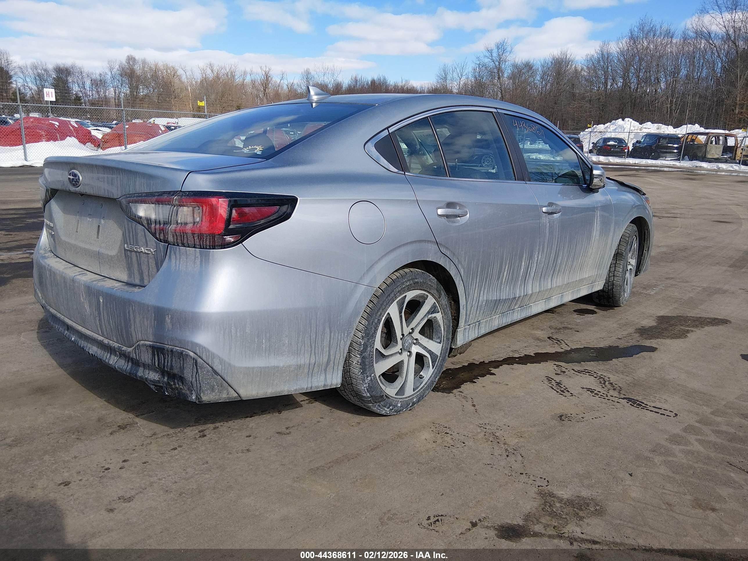 SUBARU LEGACY image 4