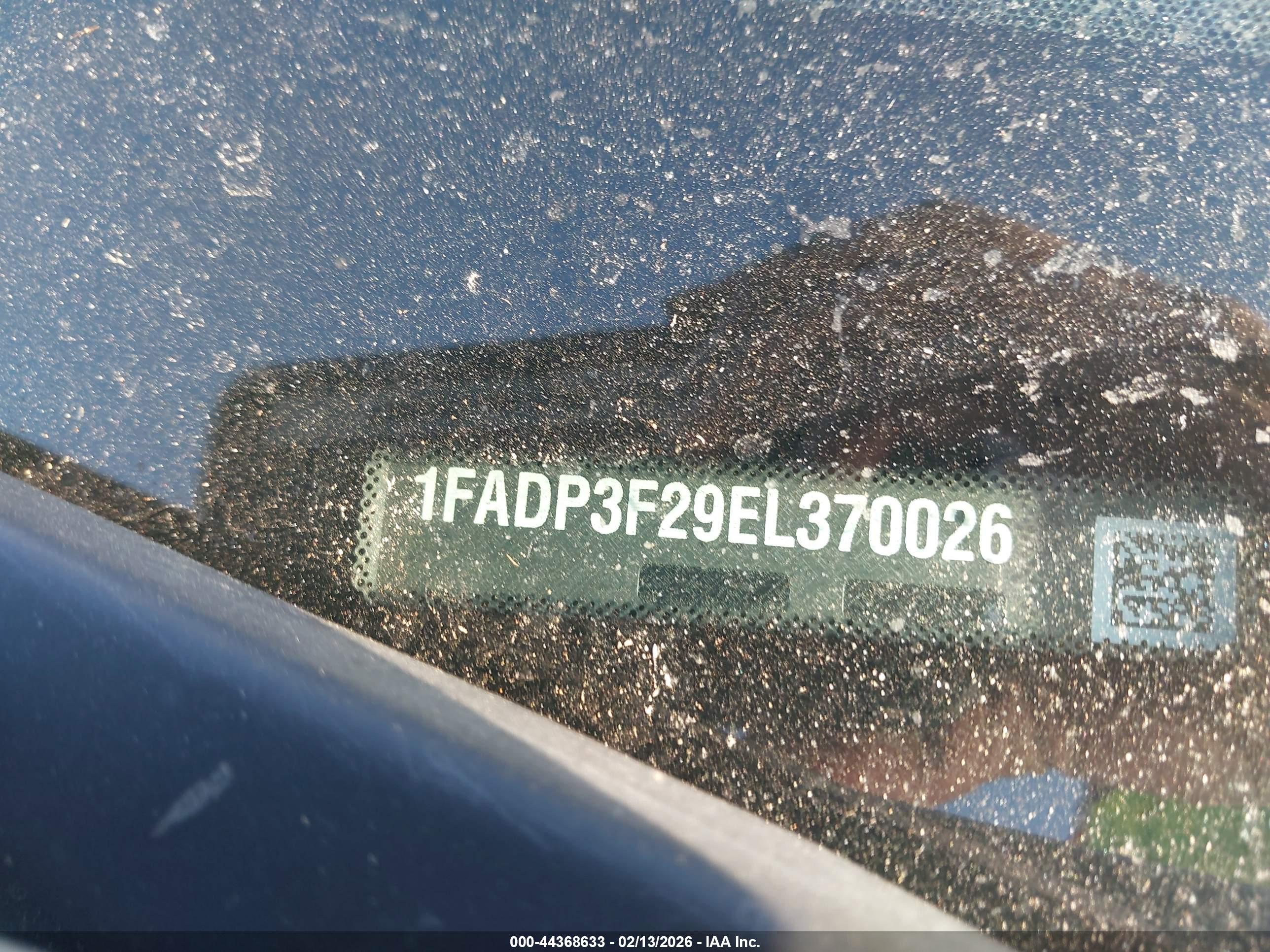 FORD FOCUS image 9