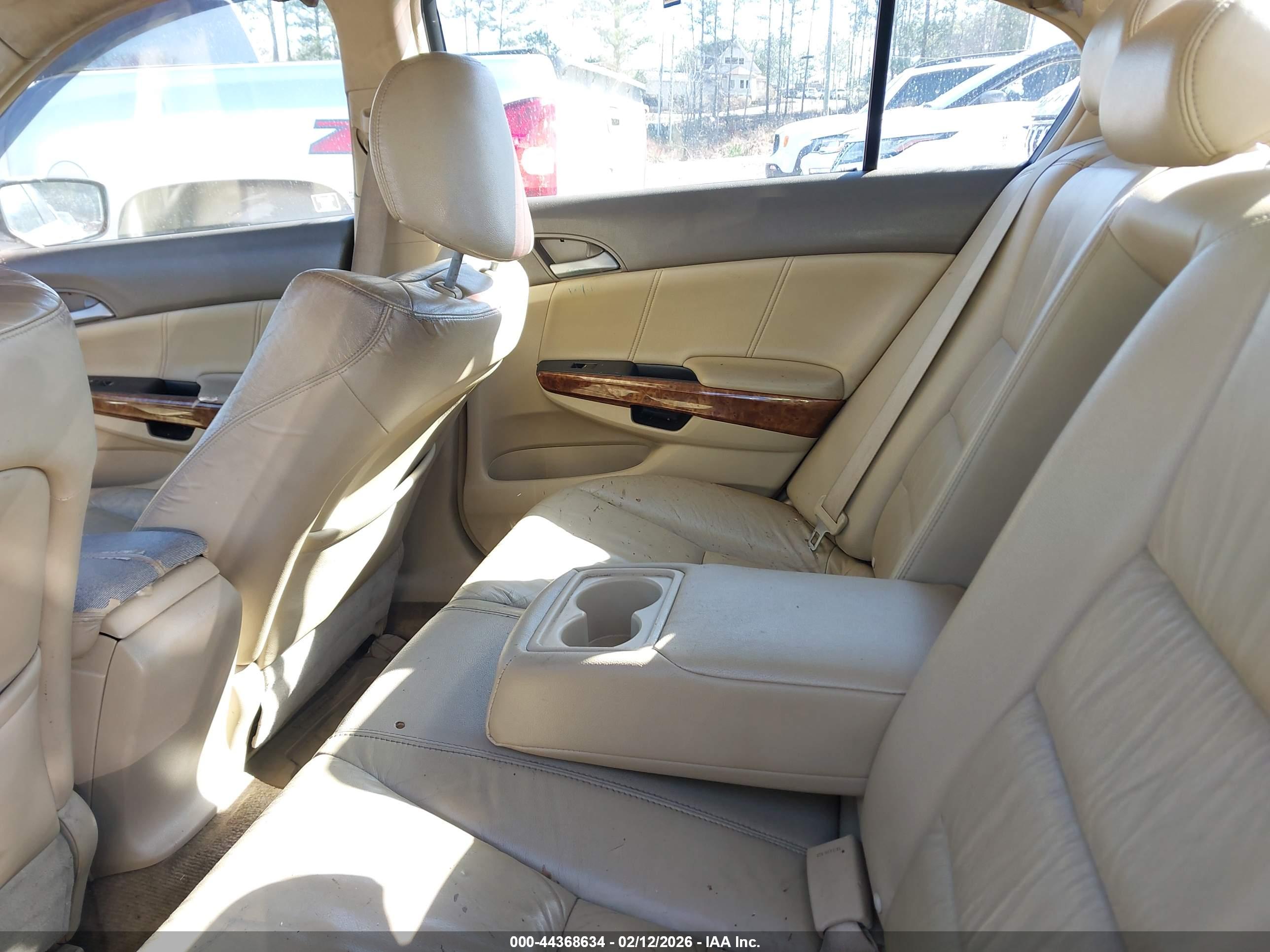 HONDA ACCORD image 8