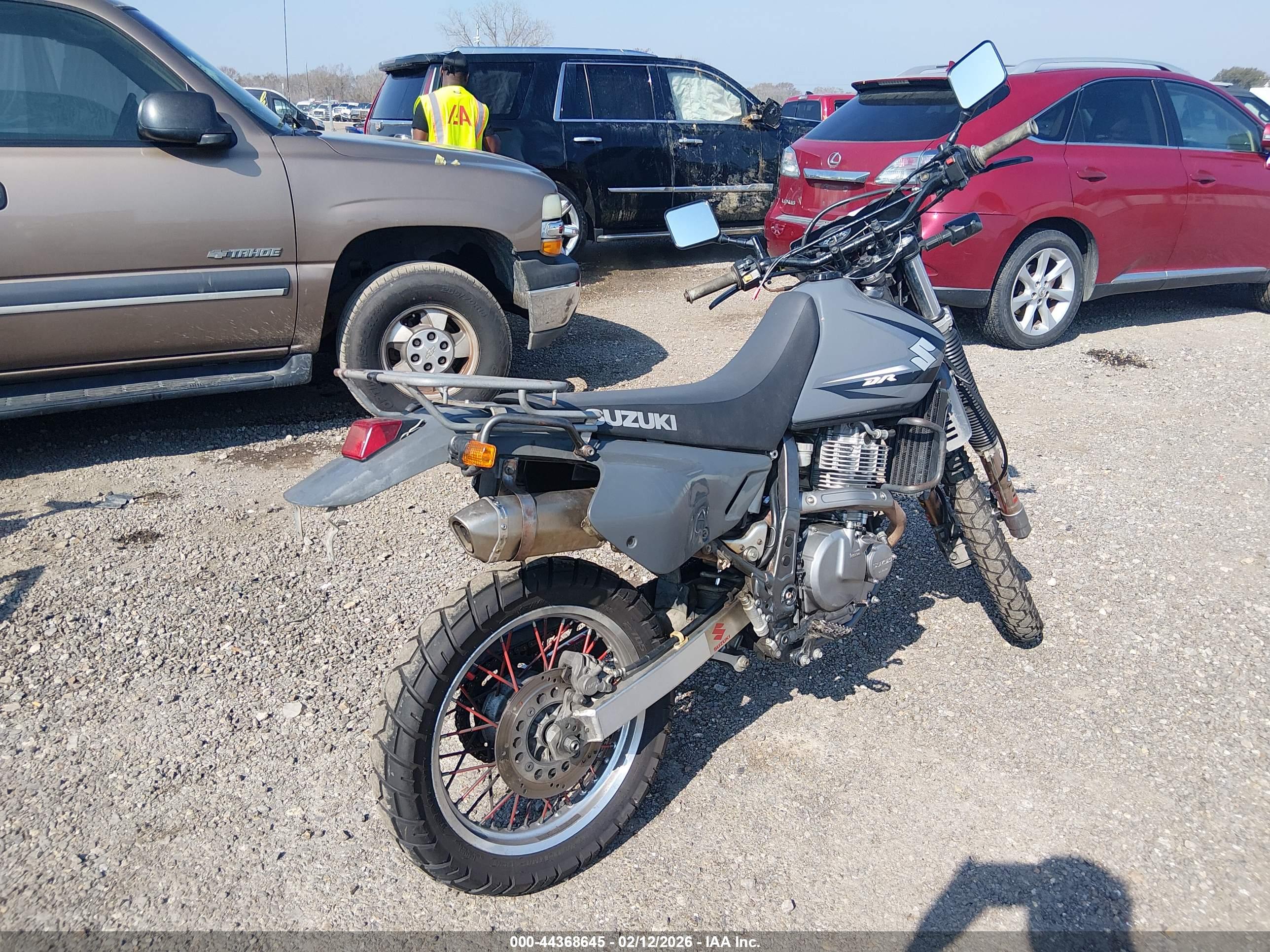 SUZUKI DR650 image 4